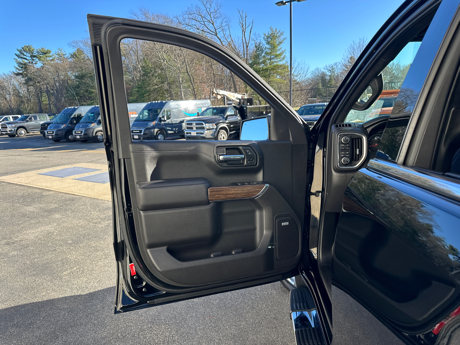 2022 Chevrolet Silverado 1500 LTD High Country 18