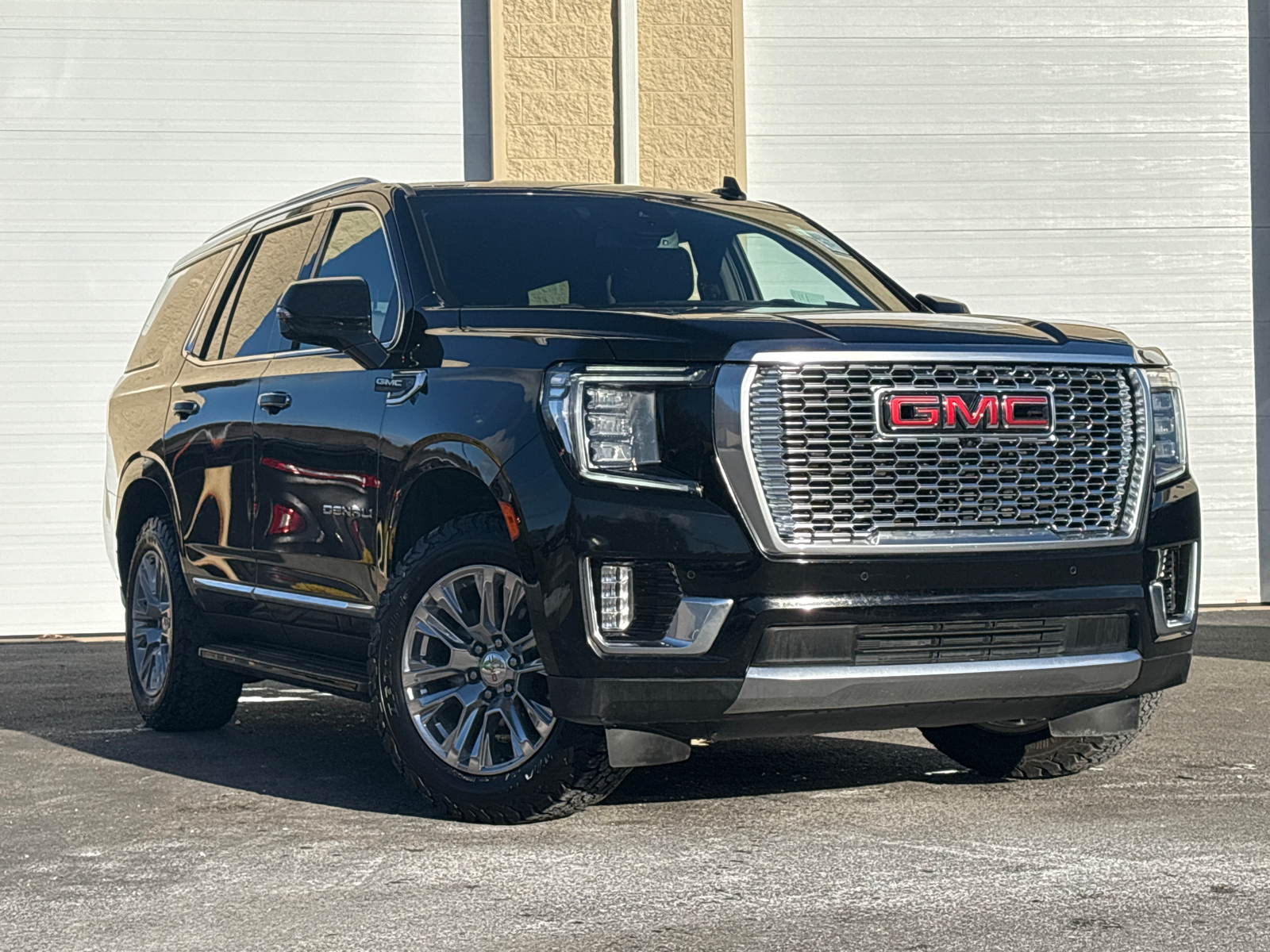 2023 GMC Yukon Denali 2