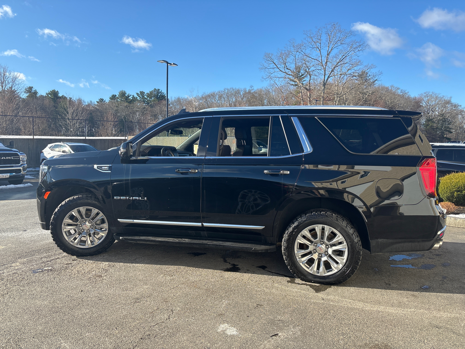 2023 GMC Yukon Denali 5