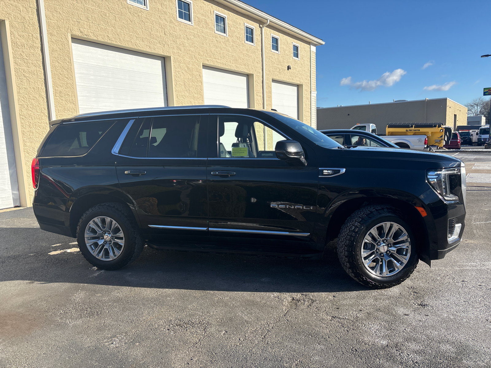 2023 GMC Yukon Denali 13