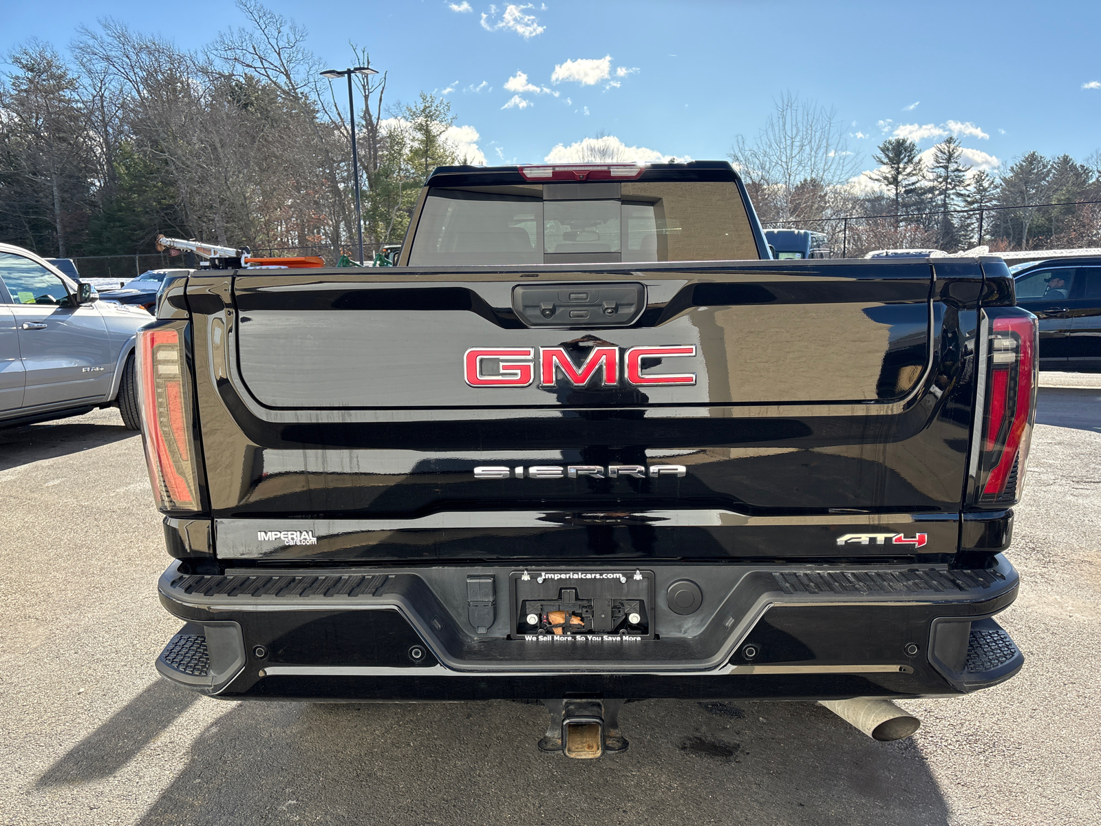 2024 GMC Sierra 2500HD AT4 9