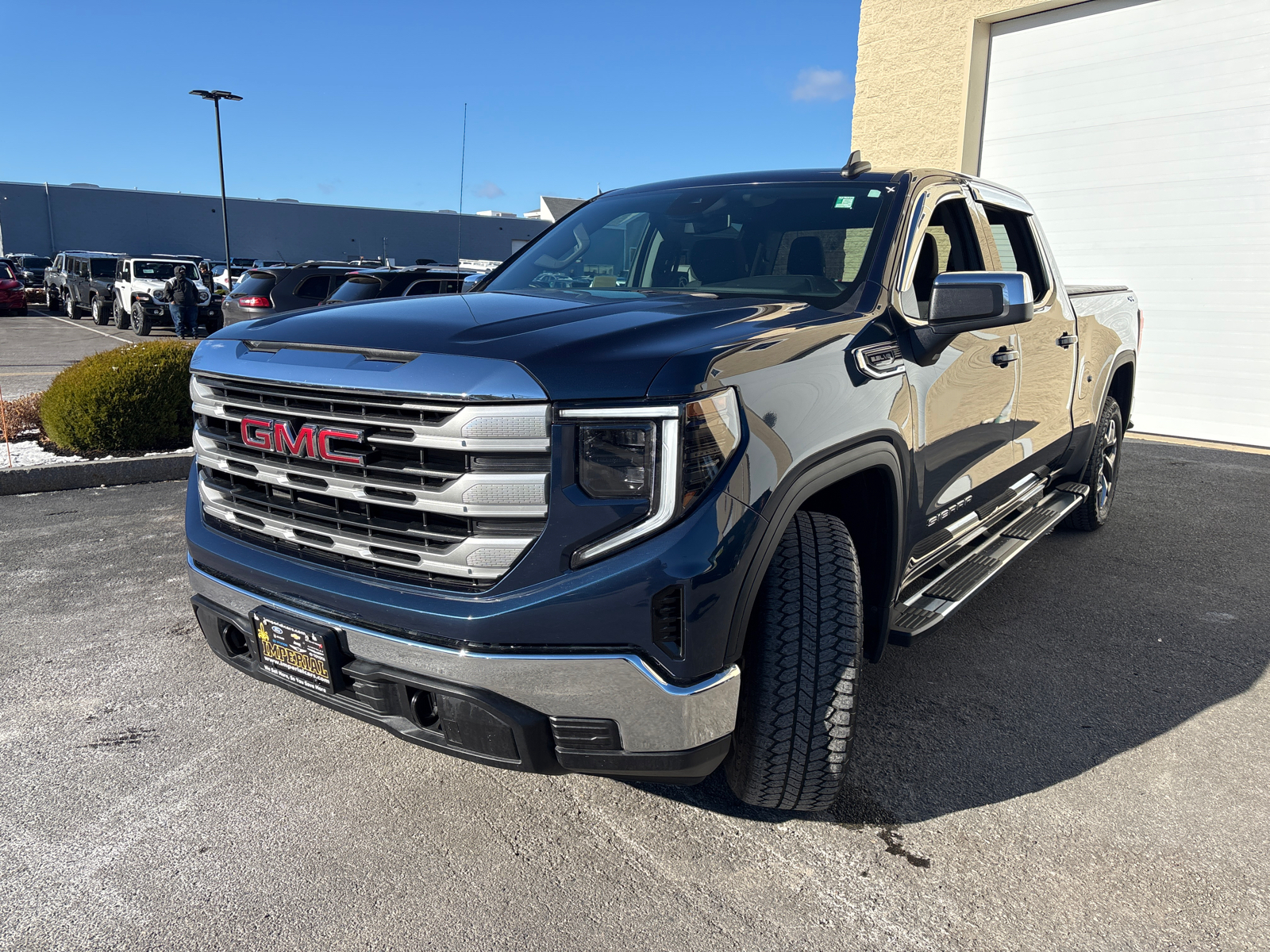 2023 GMC Sierra 1500 SLE 4