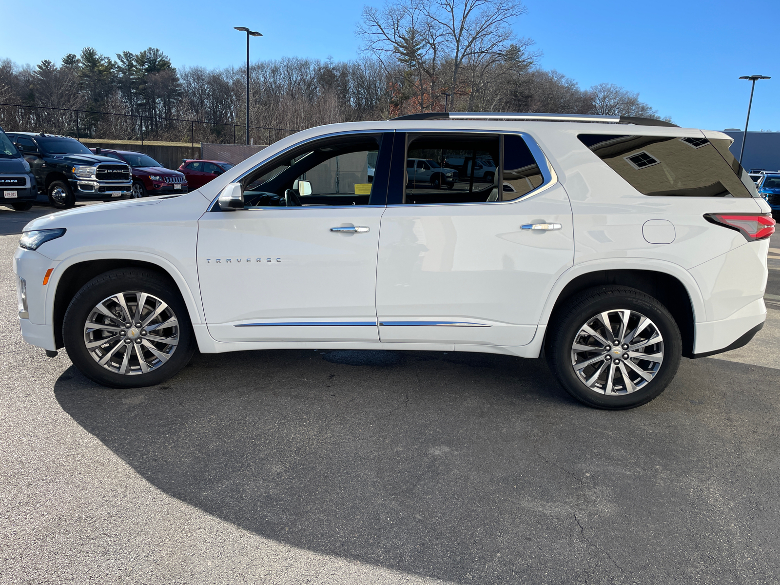 2023 Chevrolet Traverse Premier 5