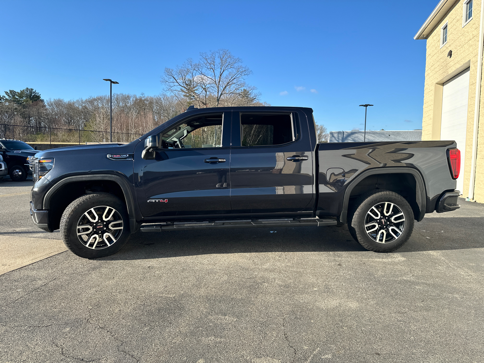 2023 GMC Sierra 1500 AT4 5