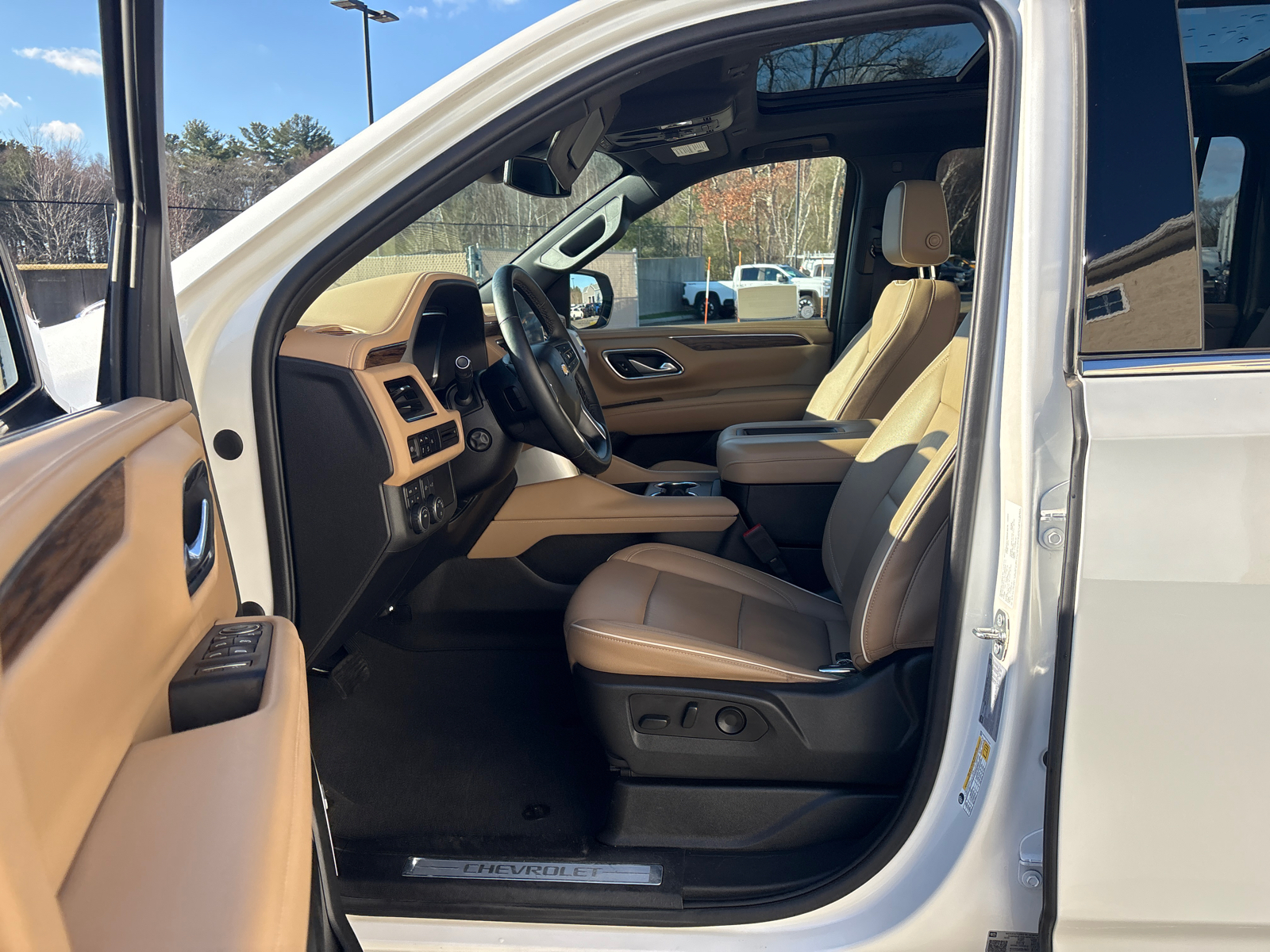 2023 Chevrolet Suburban Premier 32