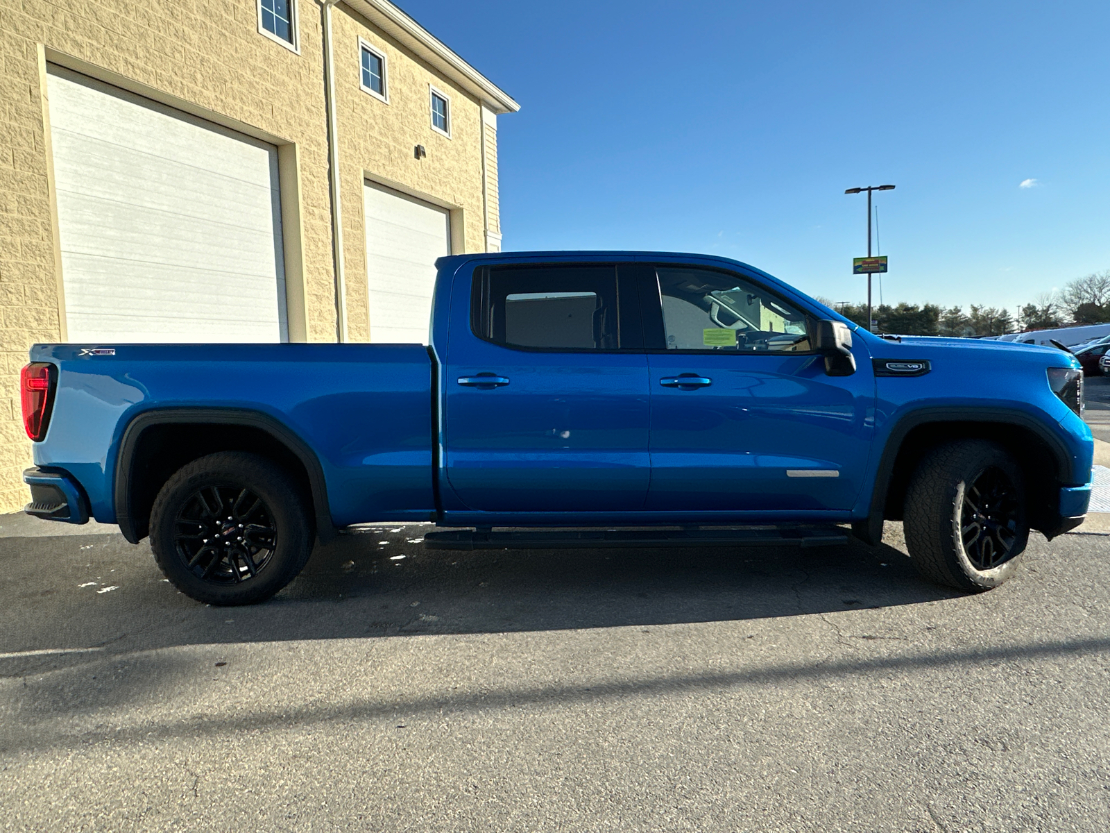 2022 GMC Sierra 1500 Elevation 11