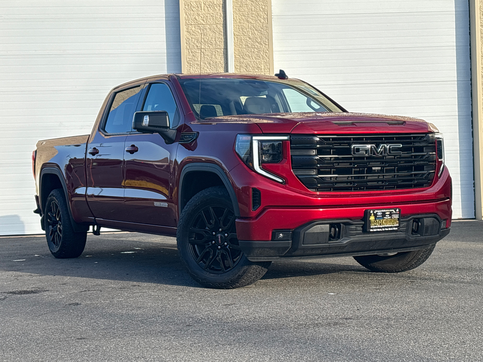 2023 GMC Sierra 1500 Elevation 1