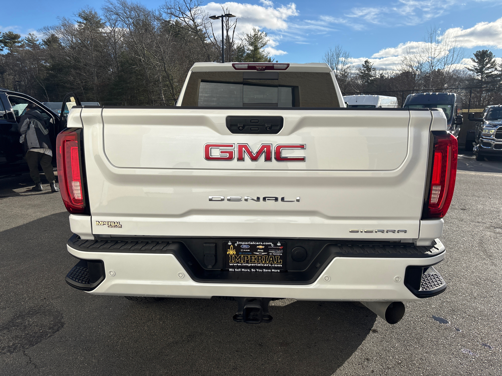 2023 GMC Sierra 2500HD Denali 8