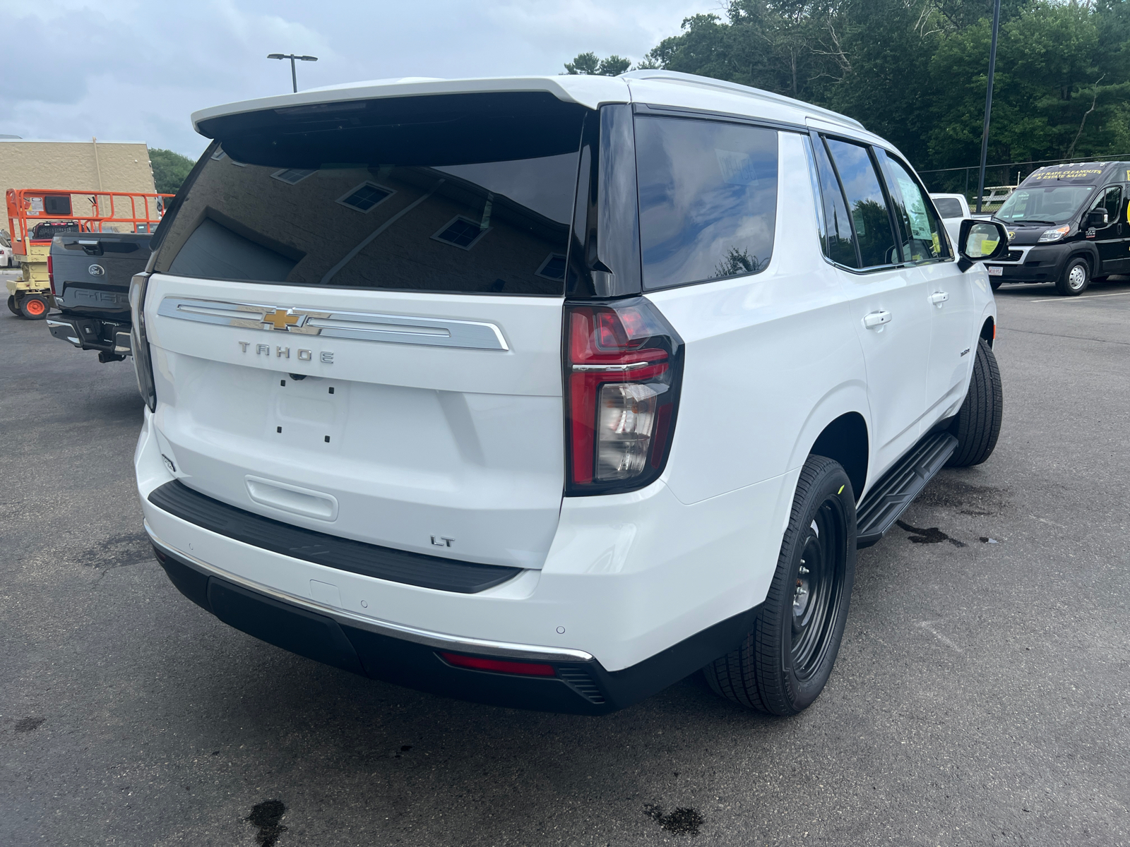 2024 Chevrolet Tahoe LT 10