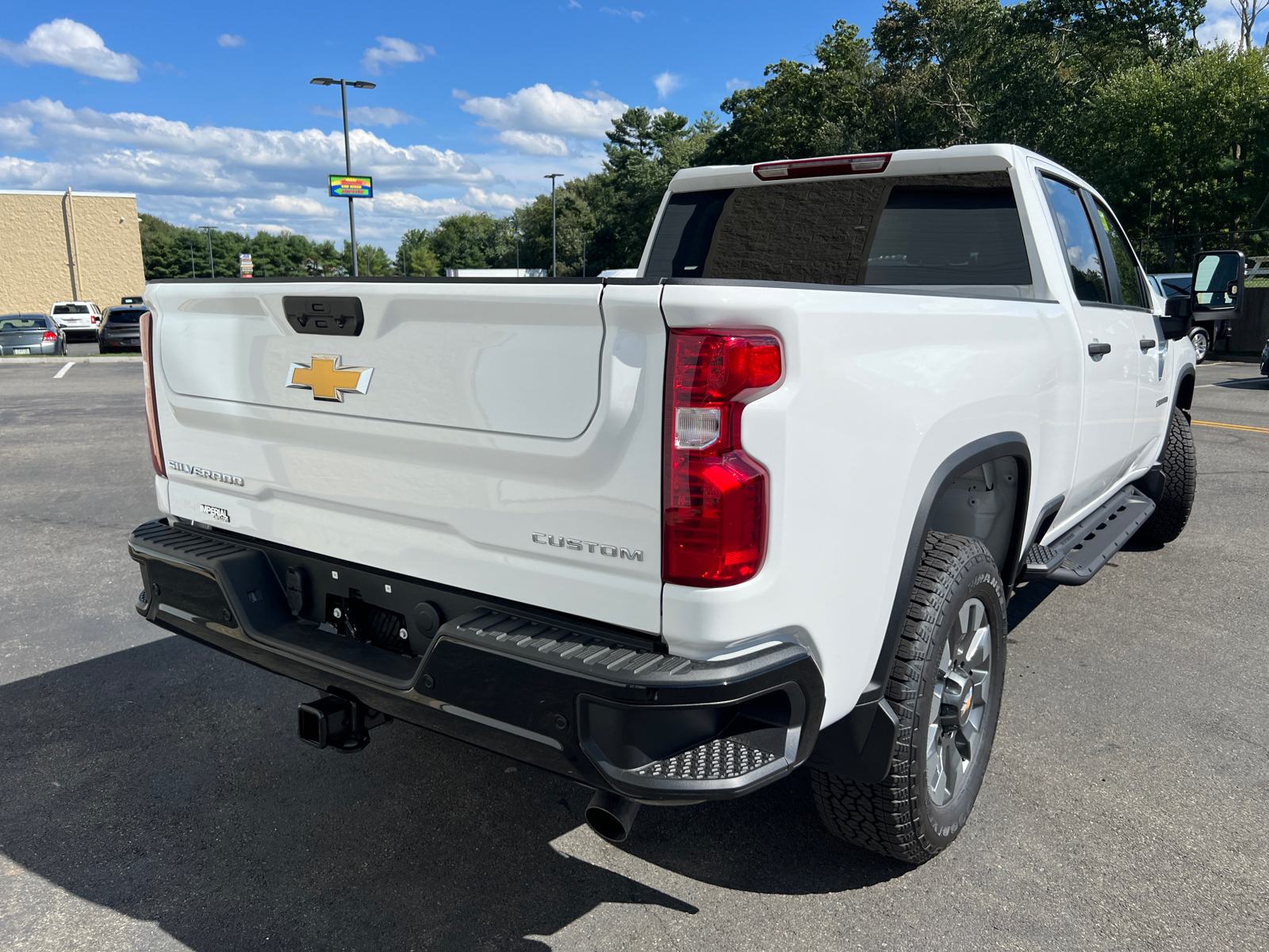 2024 Chevrolet Silverado 2500HD Custom 10