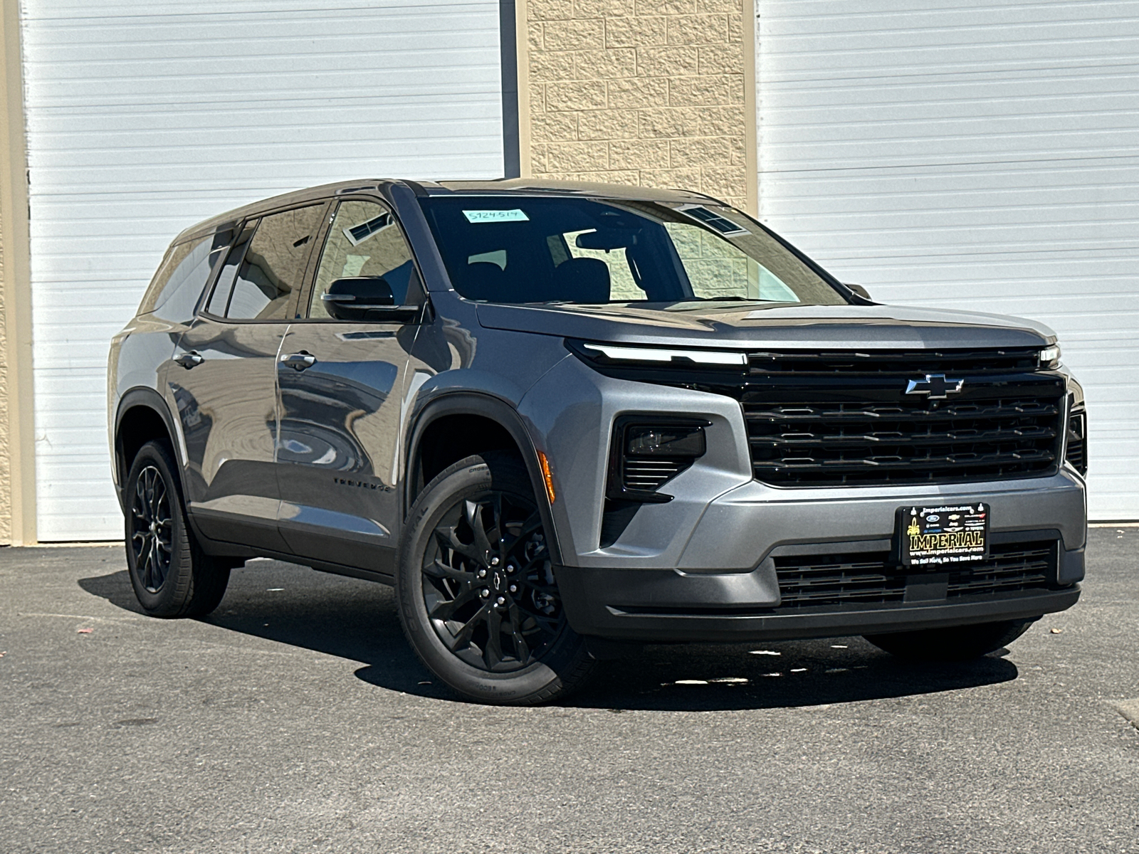 2024 Chevrolet Traverse LS 1