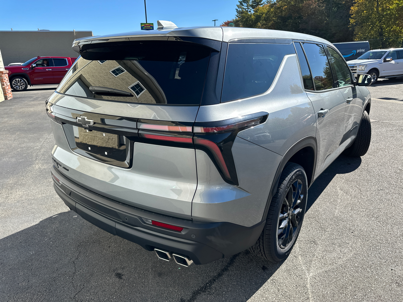 2024 Chevrolet Traverse LS 10