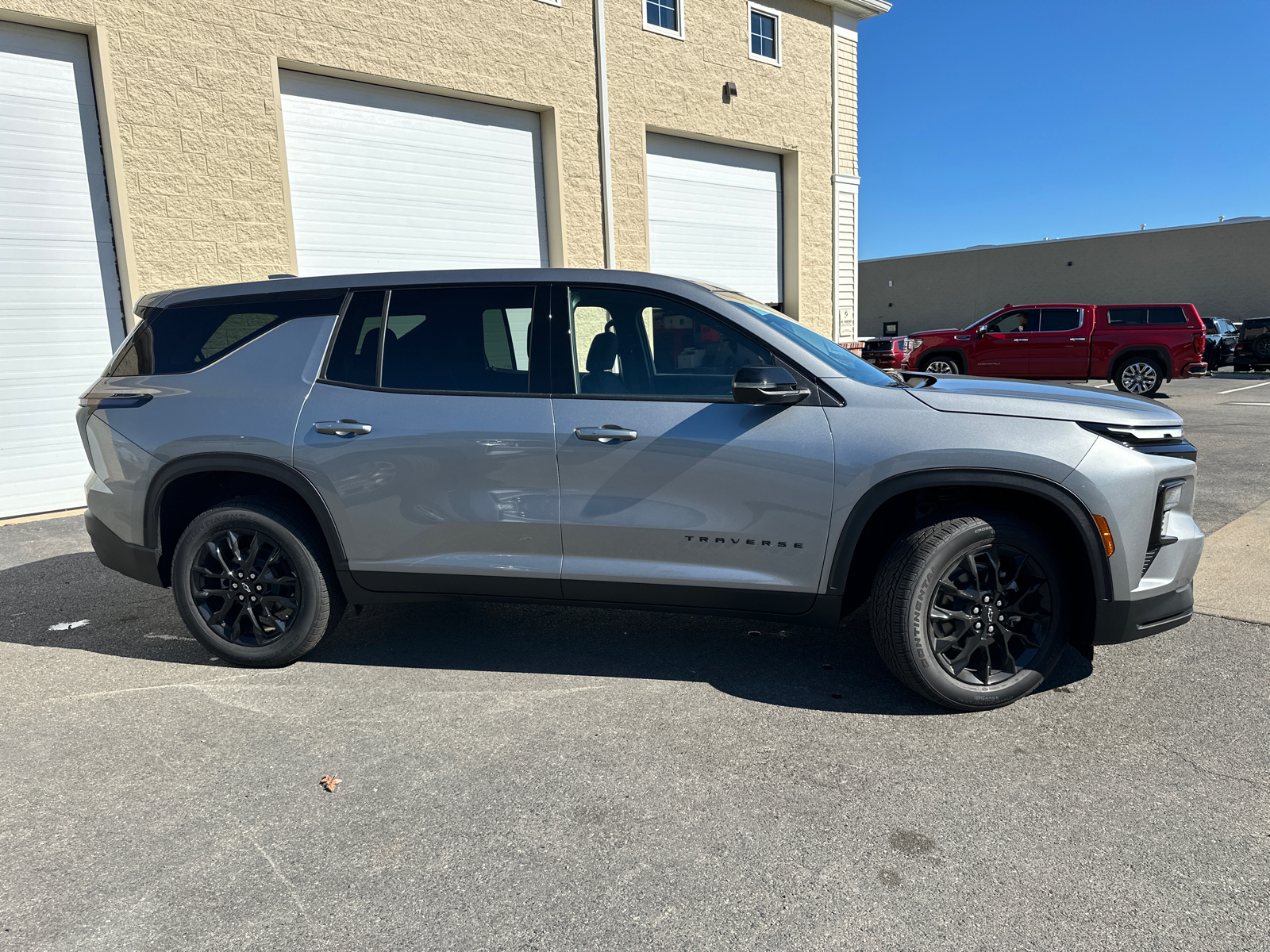 2024 Chevrolet Traverse LS 11