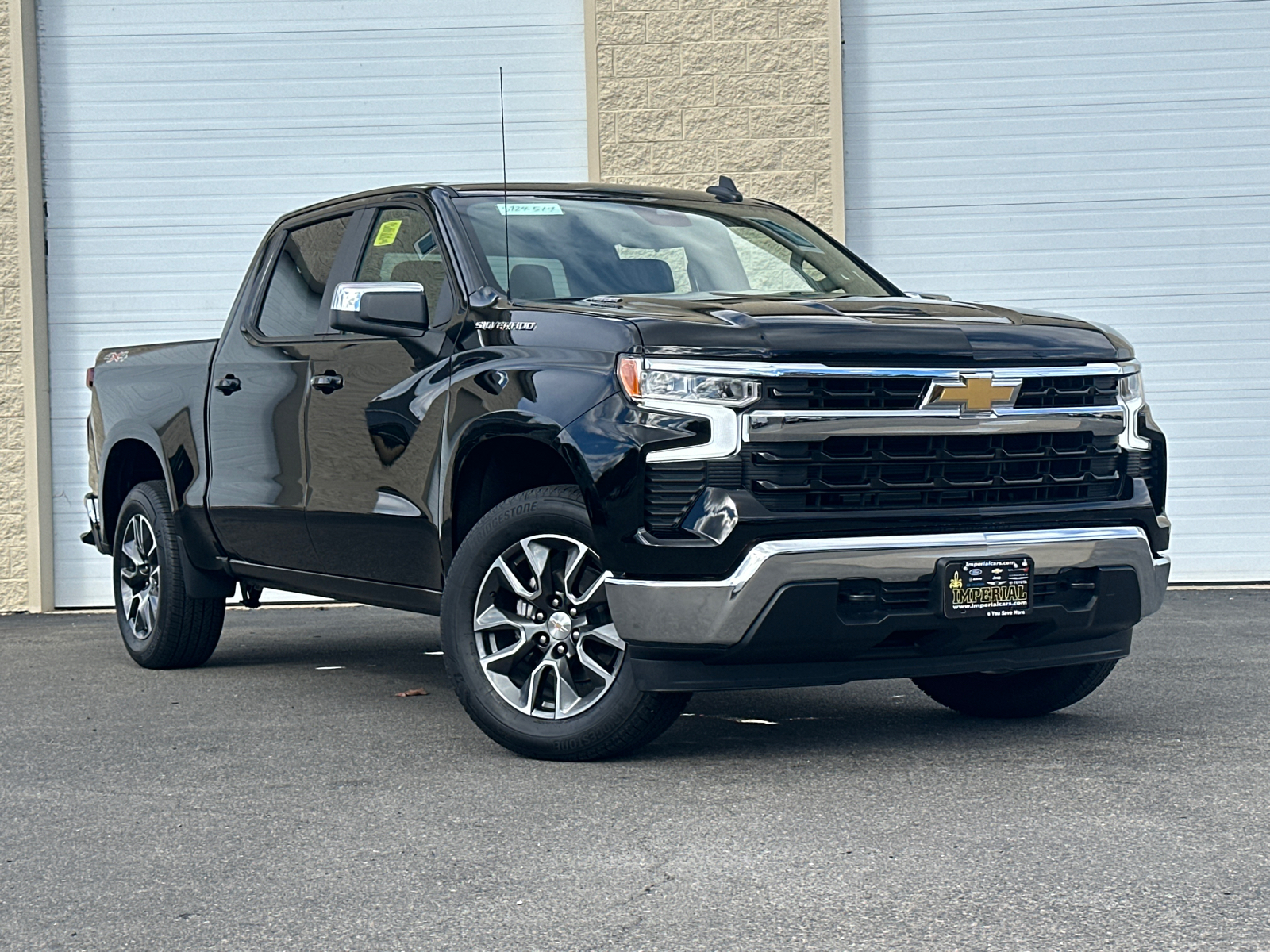 2024 Chevrolet Silverado 1500 LT 1