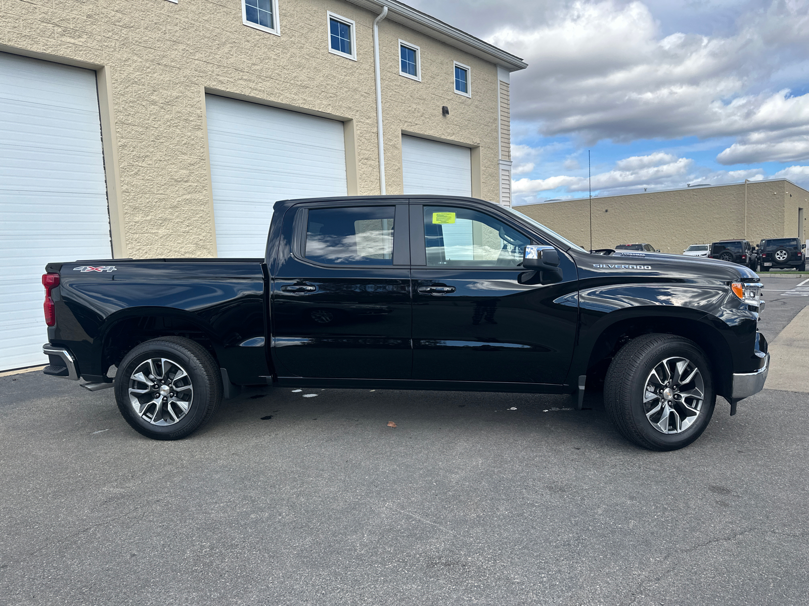 2024 Chevrolet Silverado 1500 LT 11