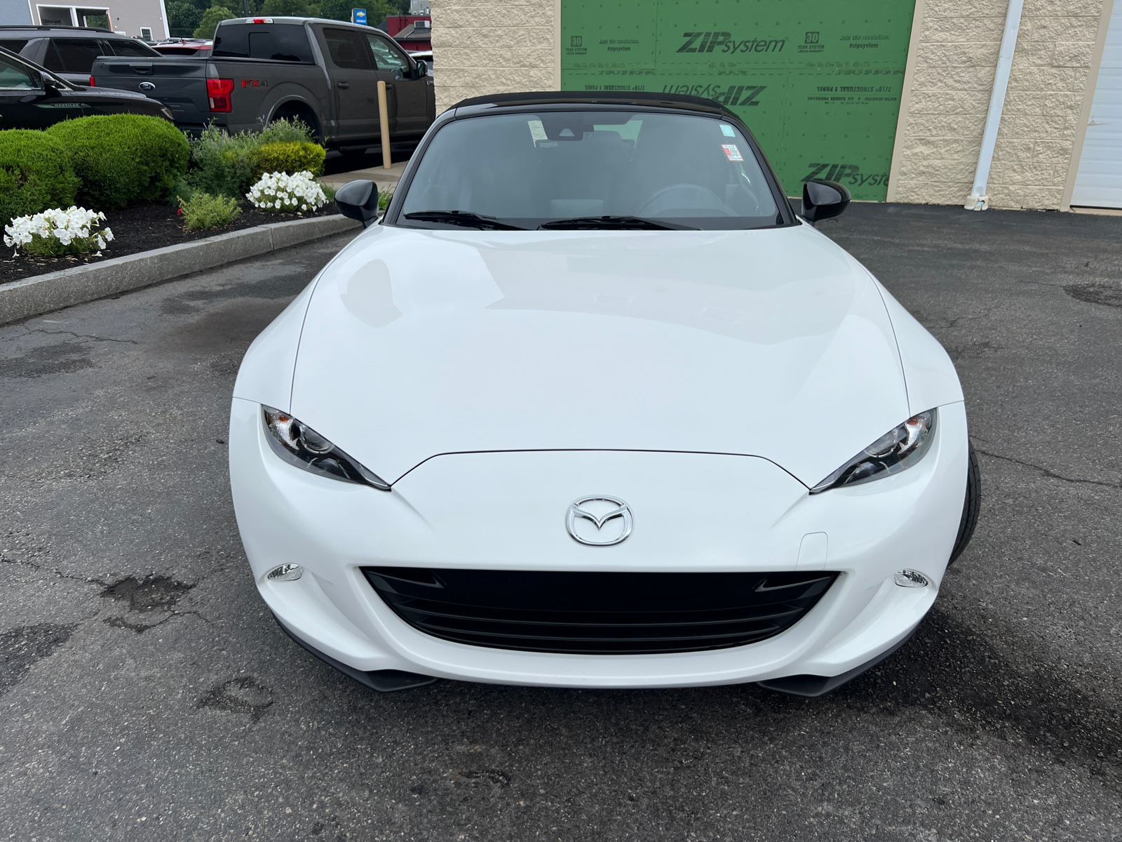 2020 Mazda MX-5 Miata Sport 3