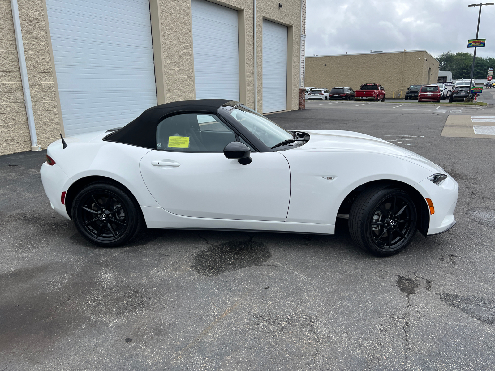 2020 Mazda MX-5 Miata Sport 10