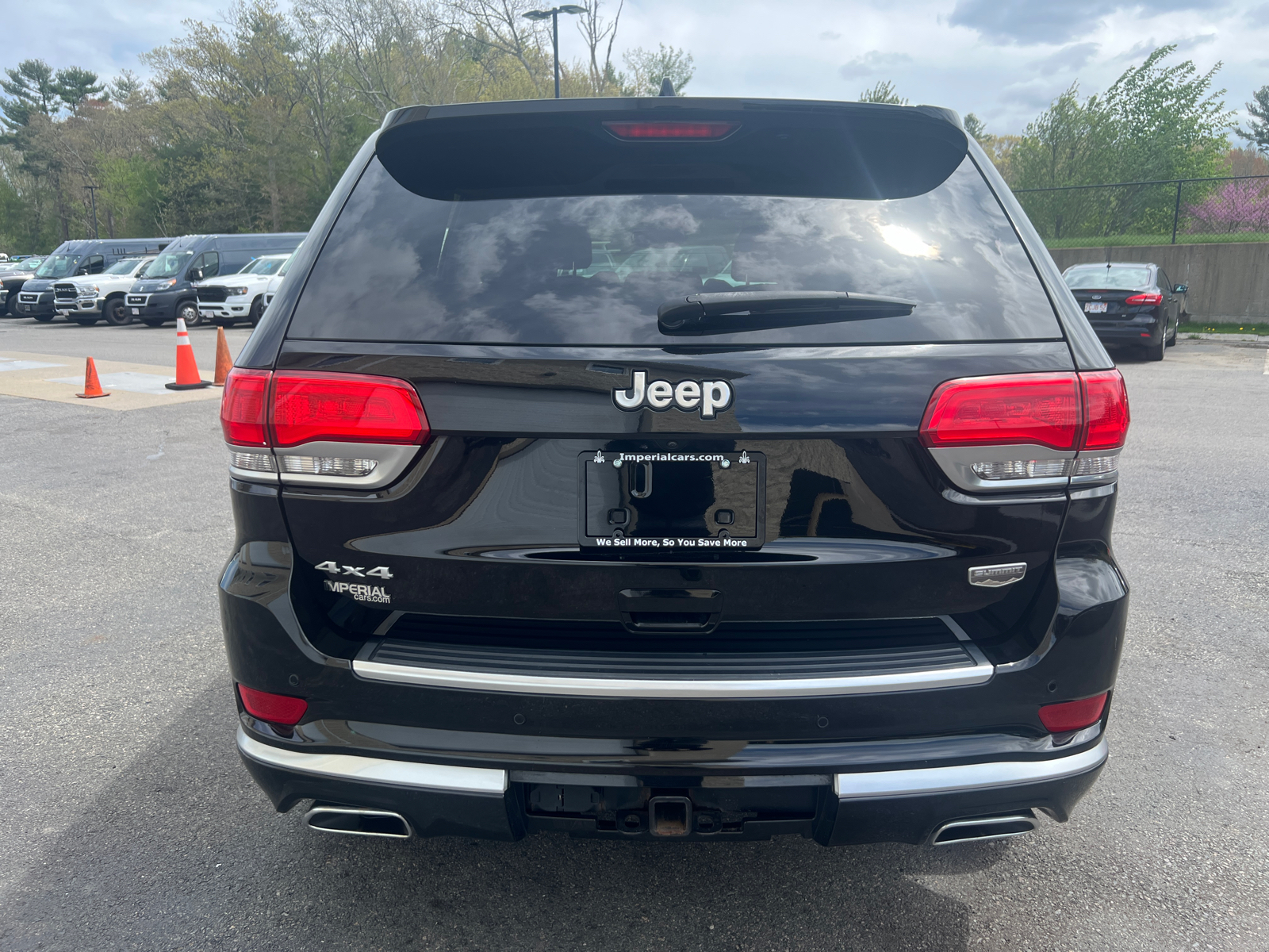2017 Jeep Grand Cherokee Summit 8