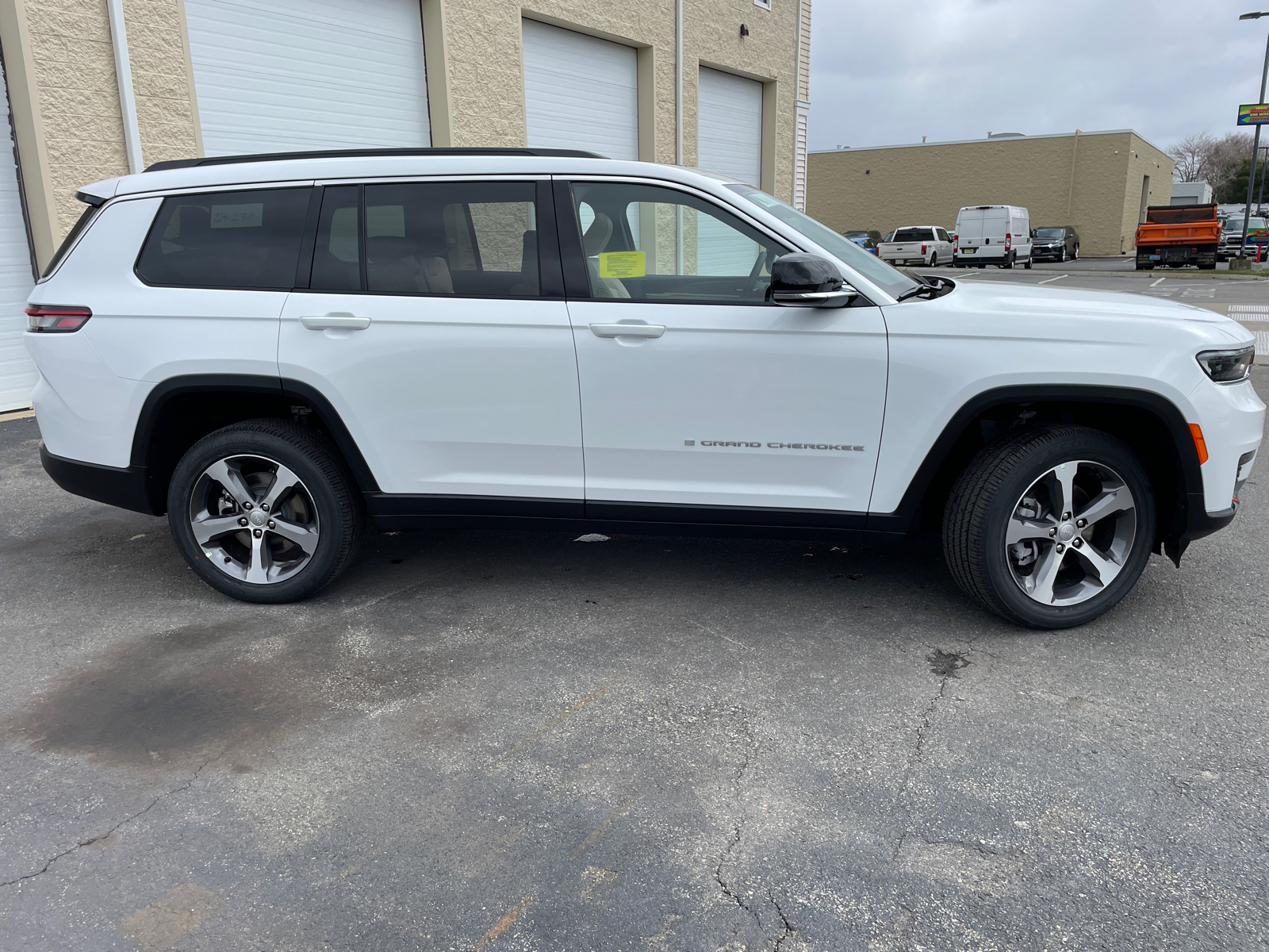 2024 Jeep Grand Cherokee L Limited 15