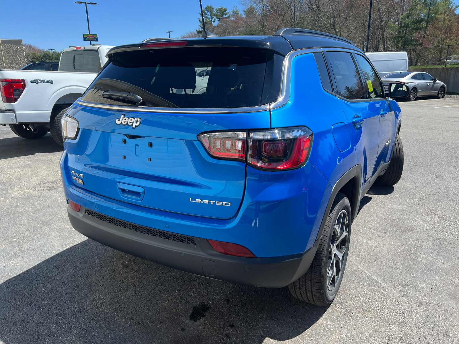 2024 Jeep Compass Limited 11