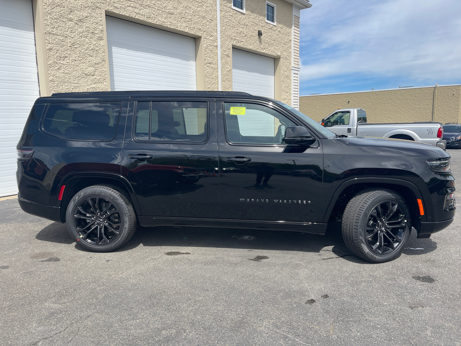 2024 Jeep Grand Wagoneer Series III 13