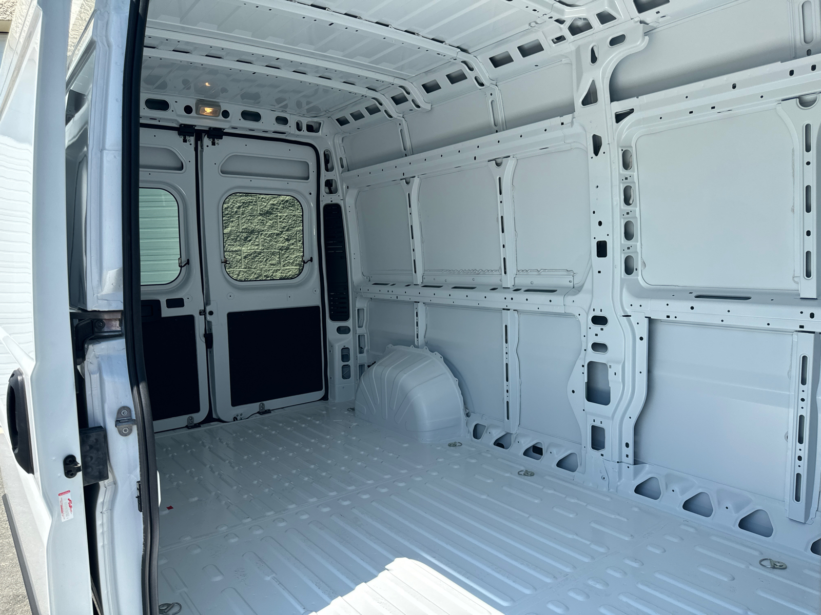 2024 Ram ProMaster 2500 High Roof 16