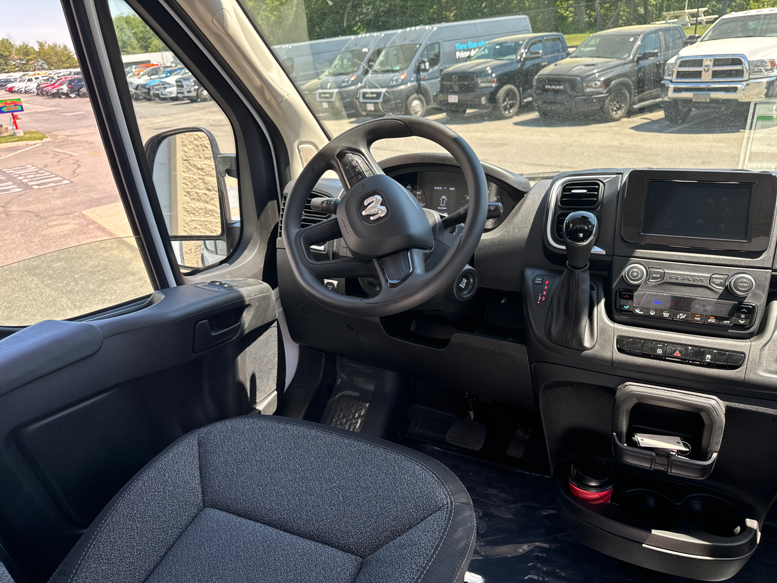 2024 Ram ProMaster 2500 High Roof 18