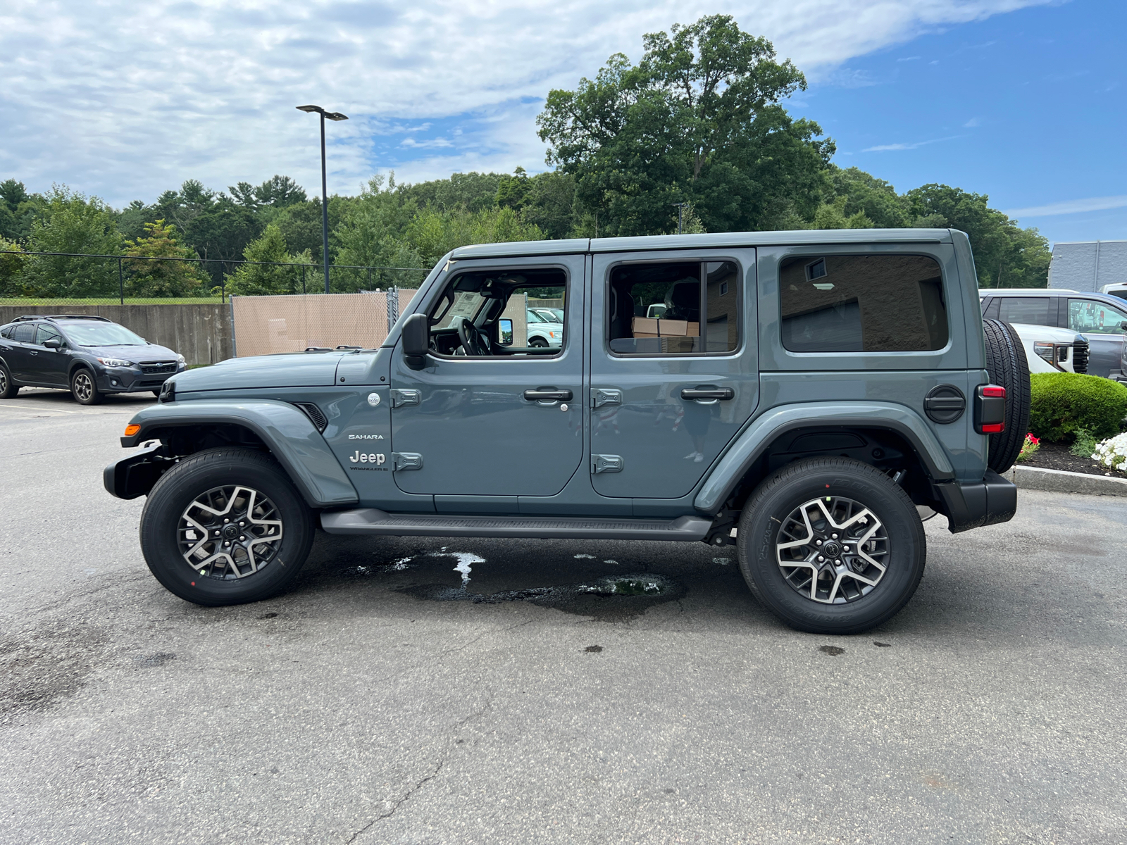 2024 Jeep Wrangler Sahara 5