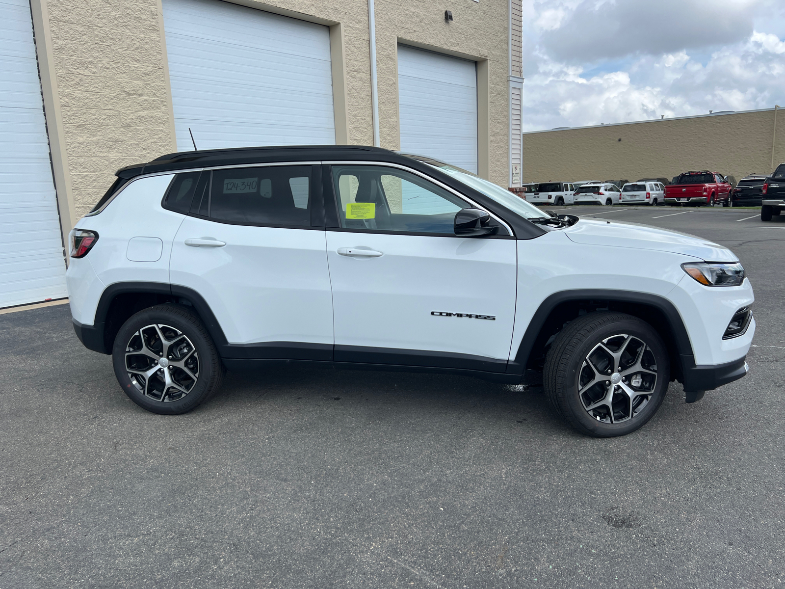 2024 Jeep Compass Limited 11