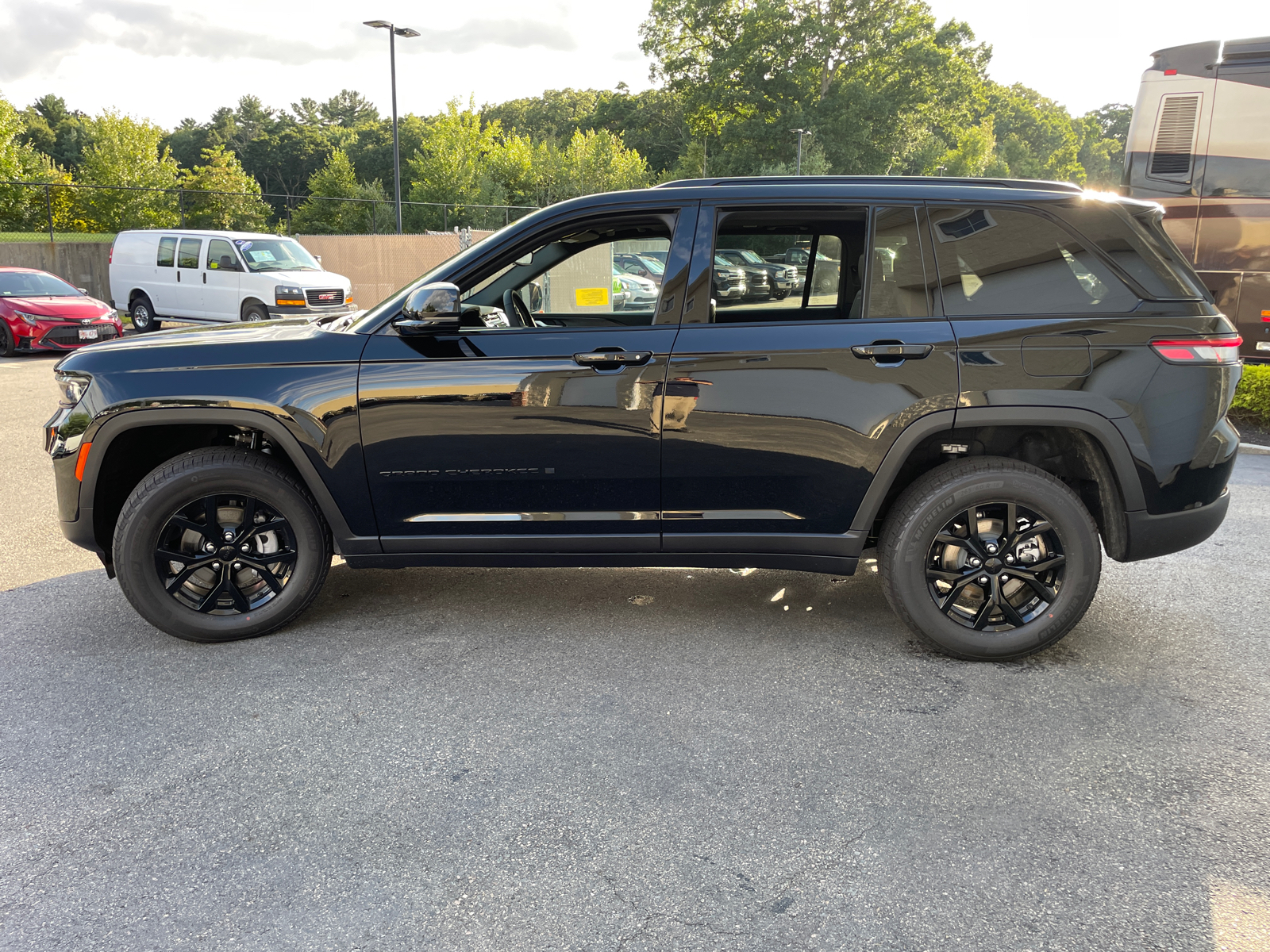 2024 Jeep Grand Cherokee Altitude X 5