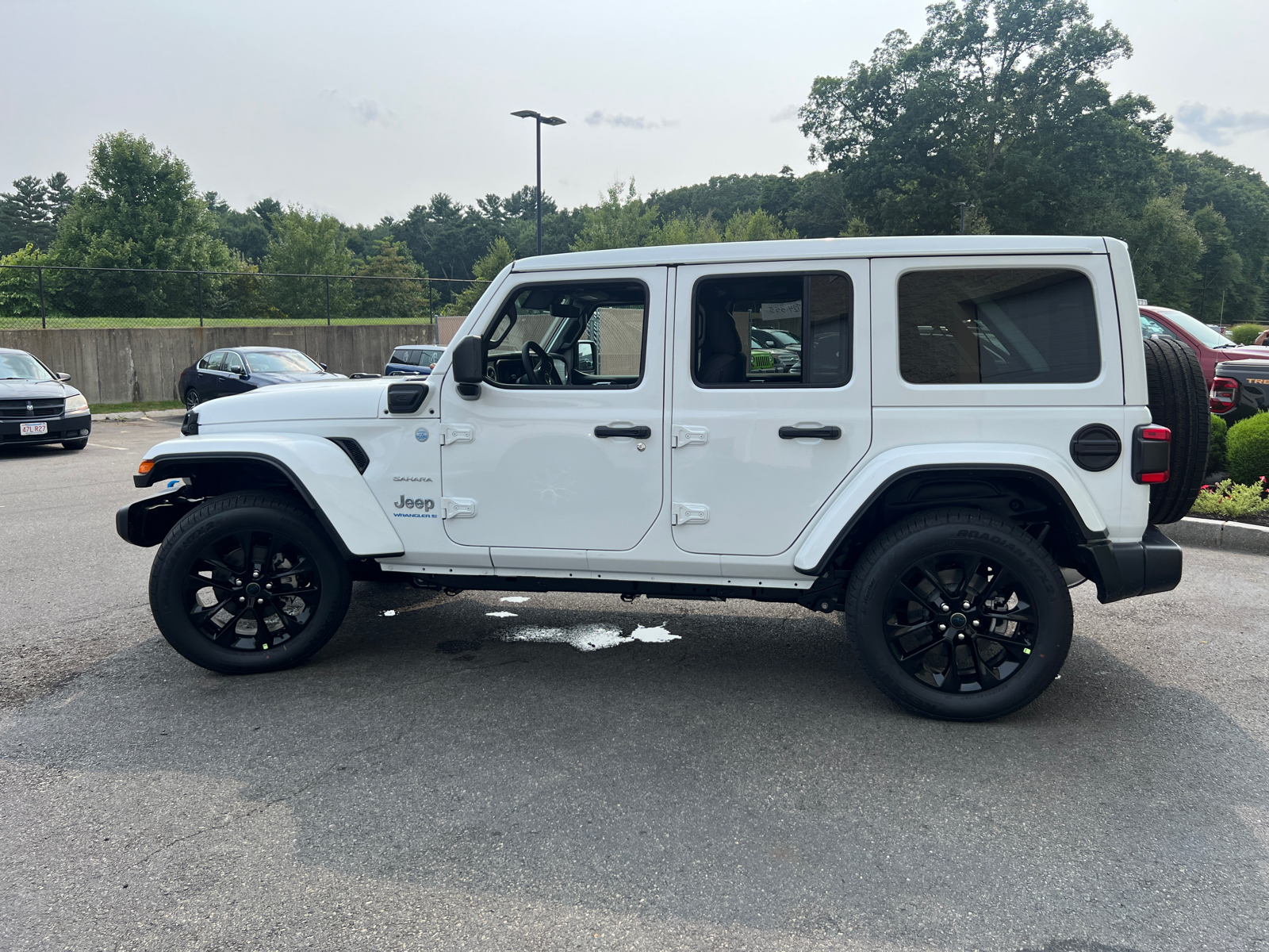 2024 Jeep Wrangler Sahara 4xe 5