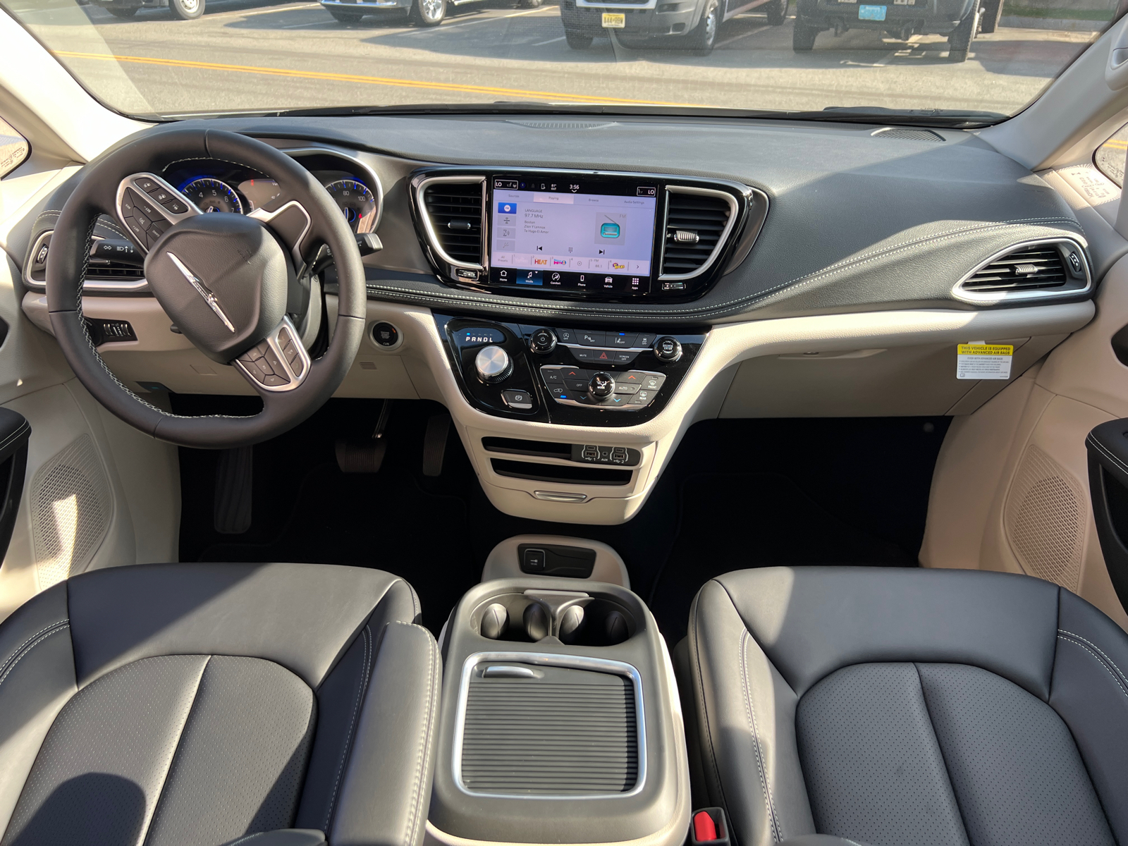 2024 Chrysler Pacifica Touring L 15