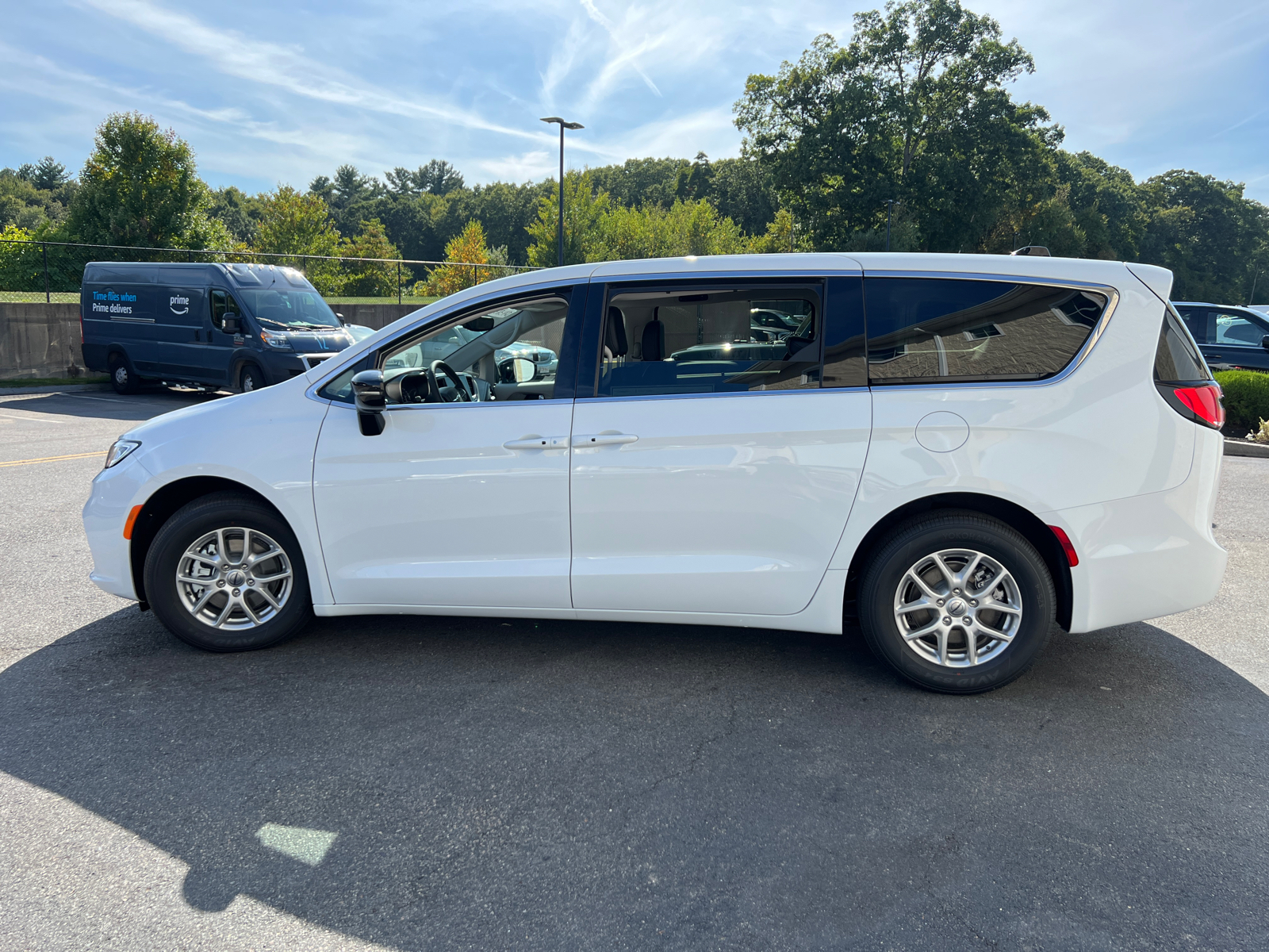 2024 Chrysler Pacifica Touring L 5