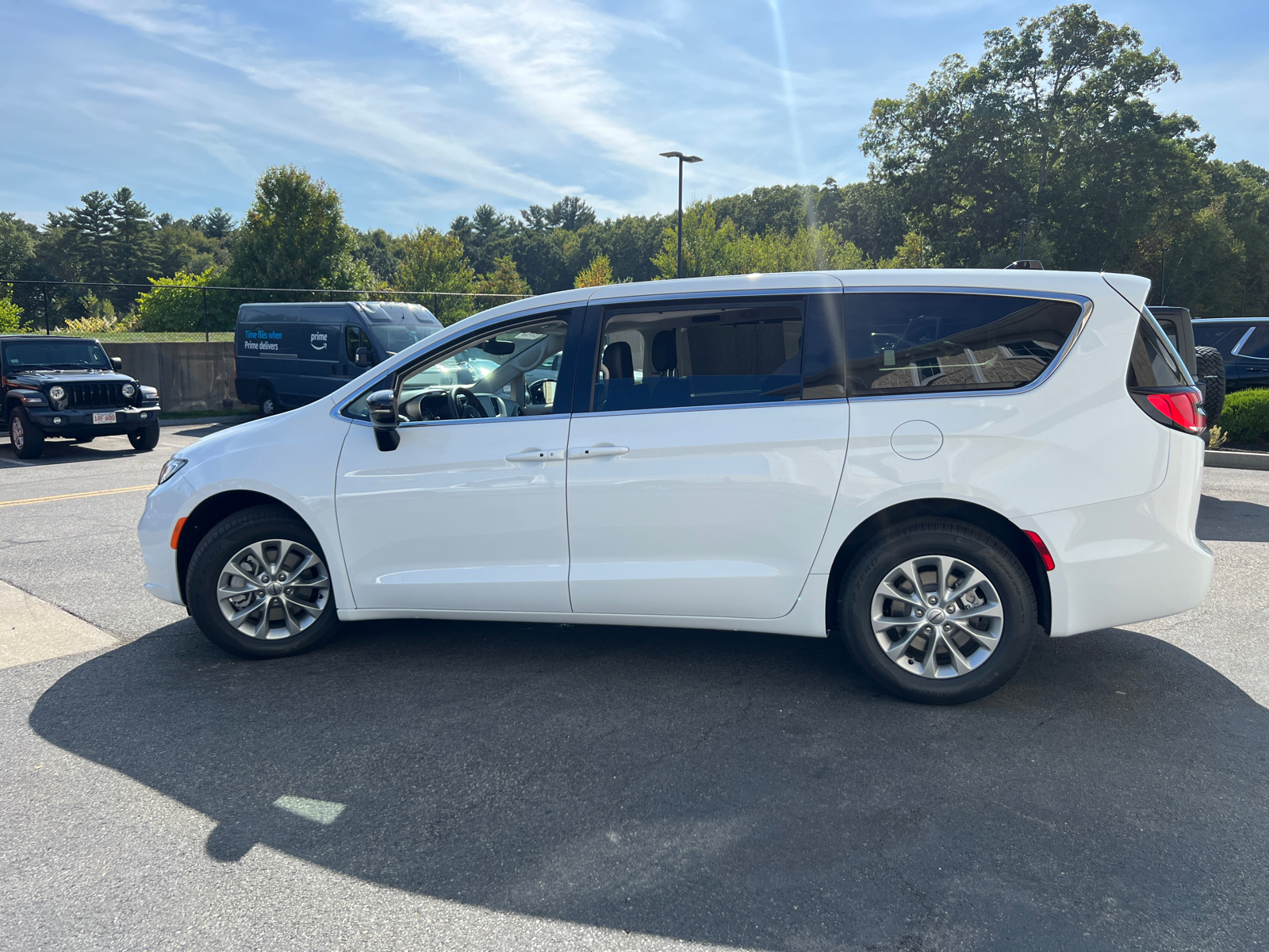 2024 Chrysler Pacifica Touring L 5