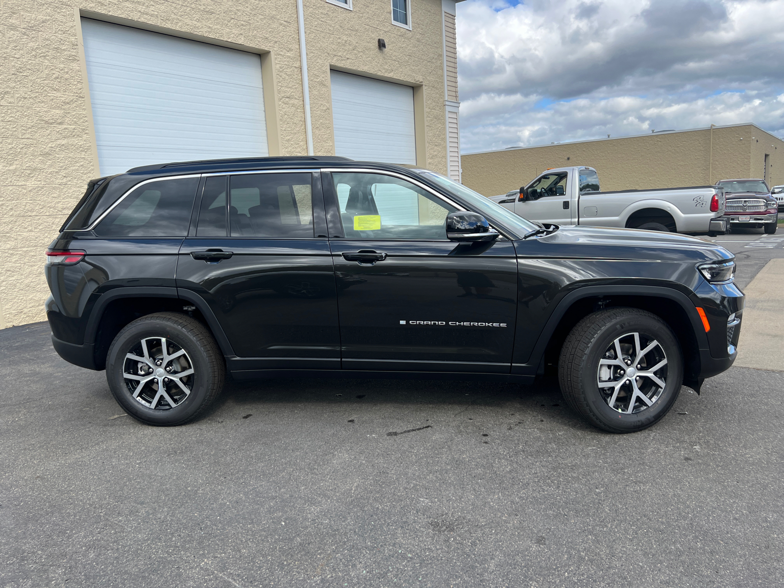 2024 Jeep Grand Cherokee Limited 12