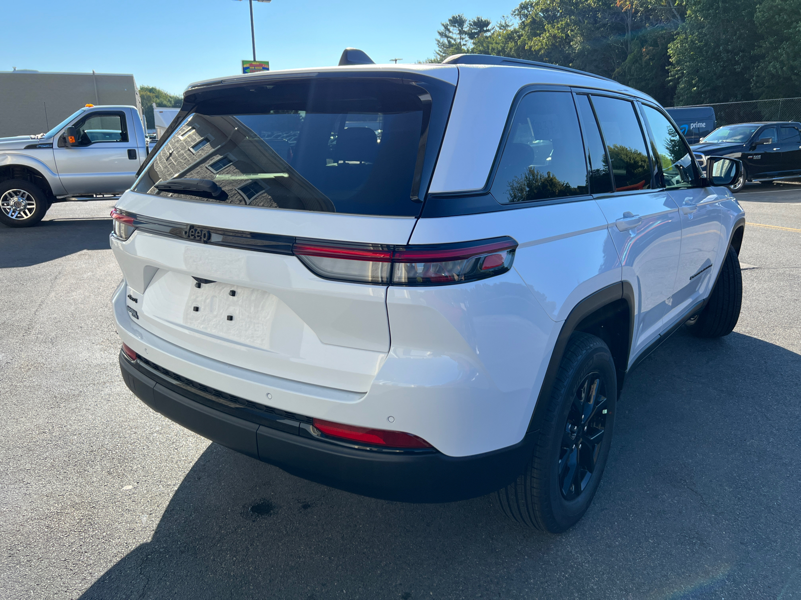 2024 Jeep Grand Cherokee Altitude X 10