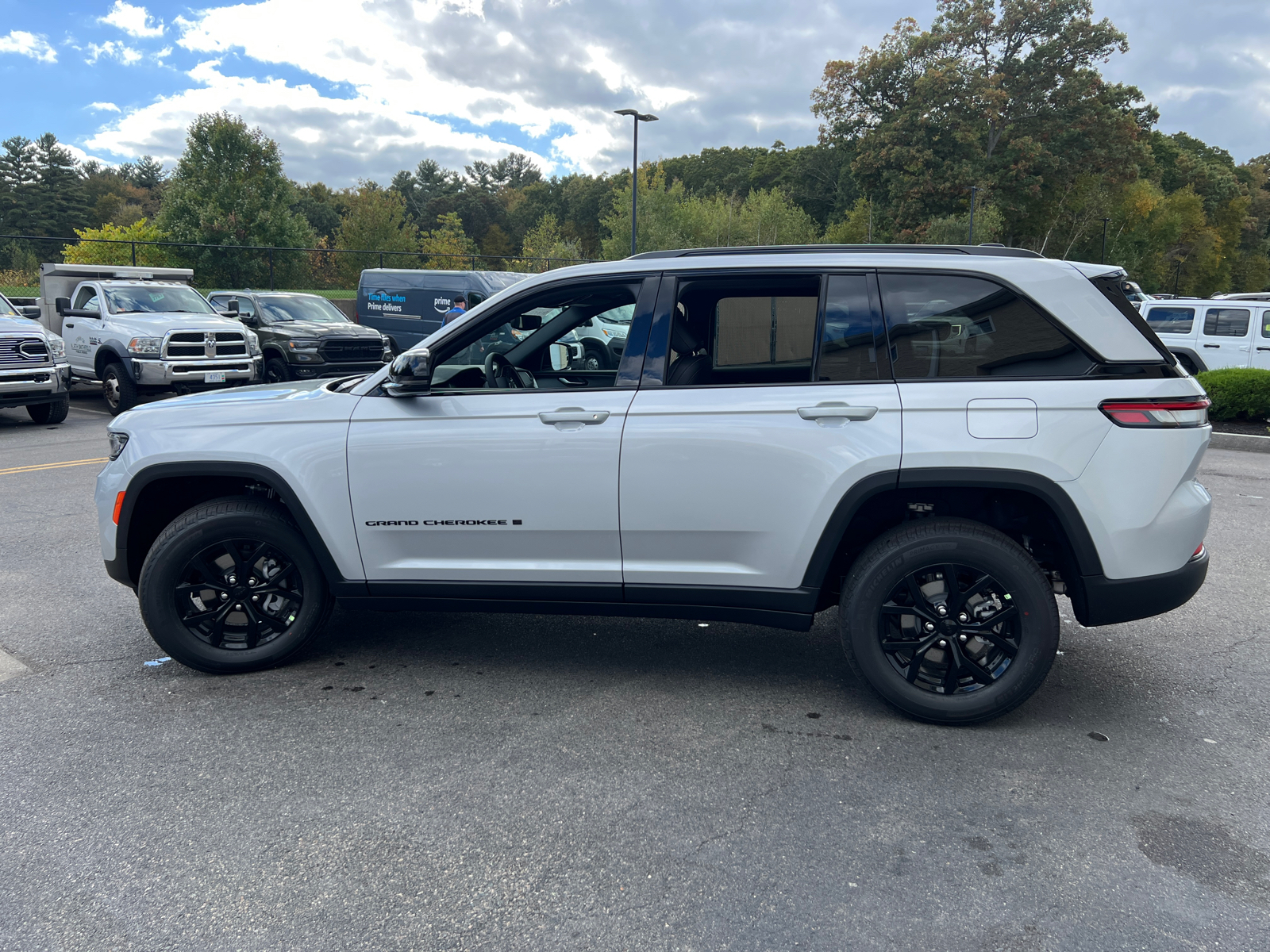 2024 Jeep Grand Cherokee Altitude X 5