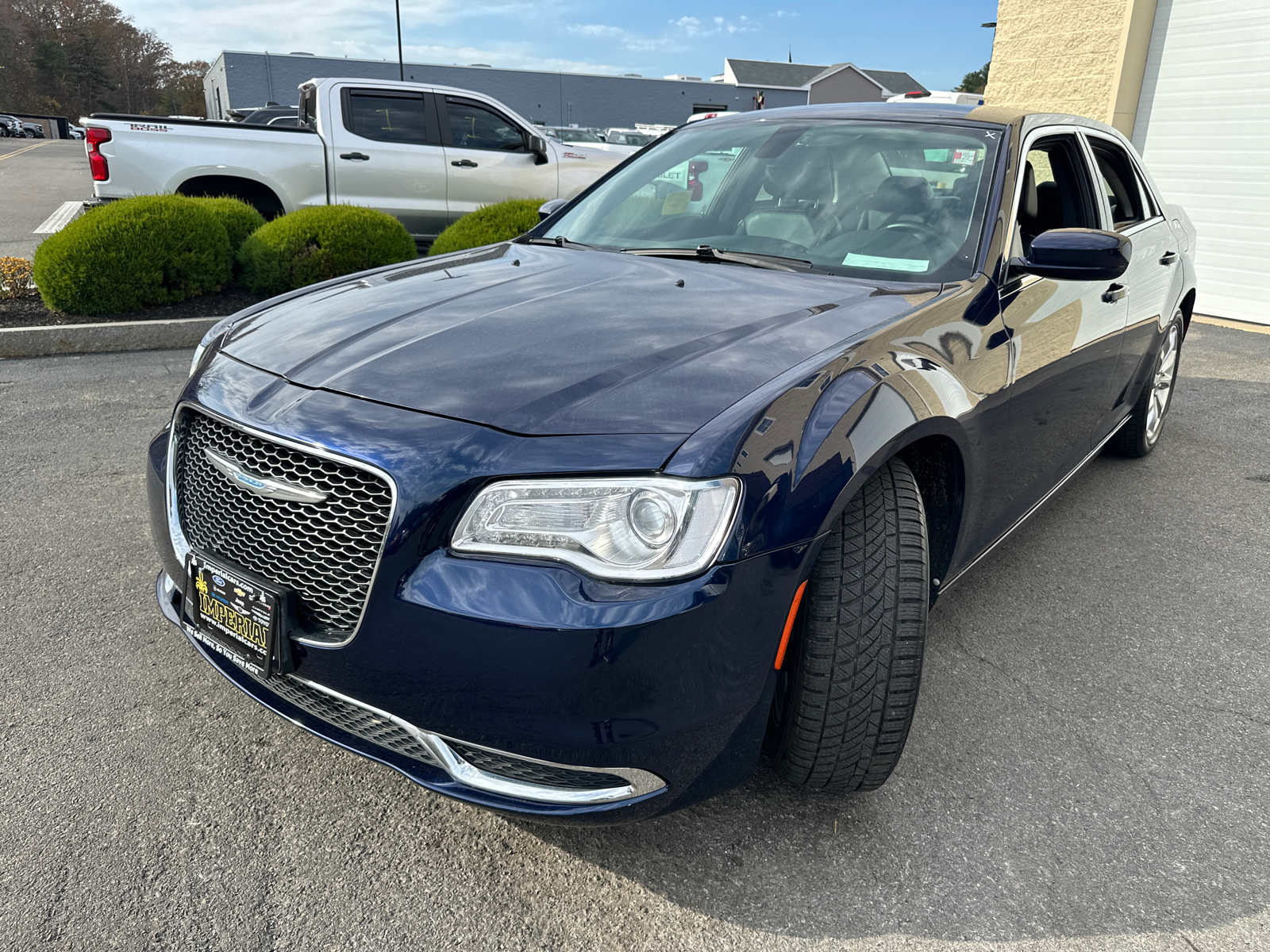 2017 Chrysler 300 Limited 4