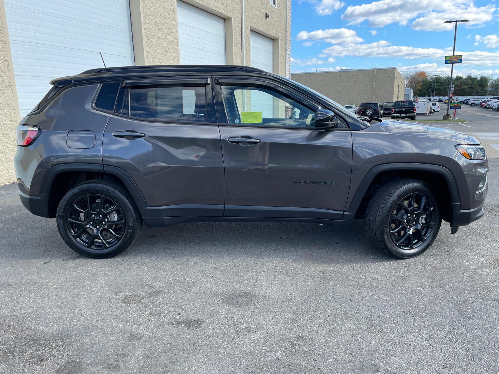 2023 Jeep Compass Latitude 13