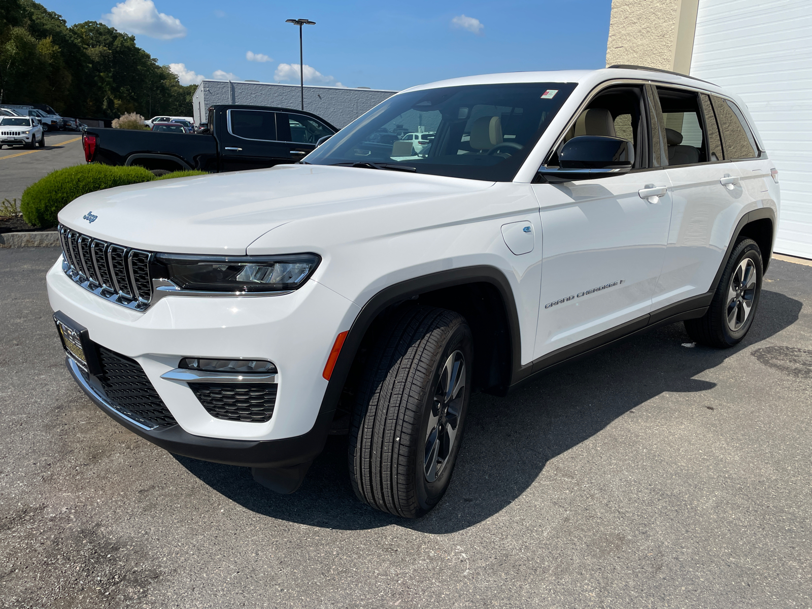 2024 Jeep Grand Cherokee  4