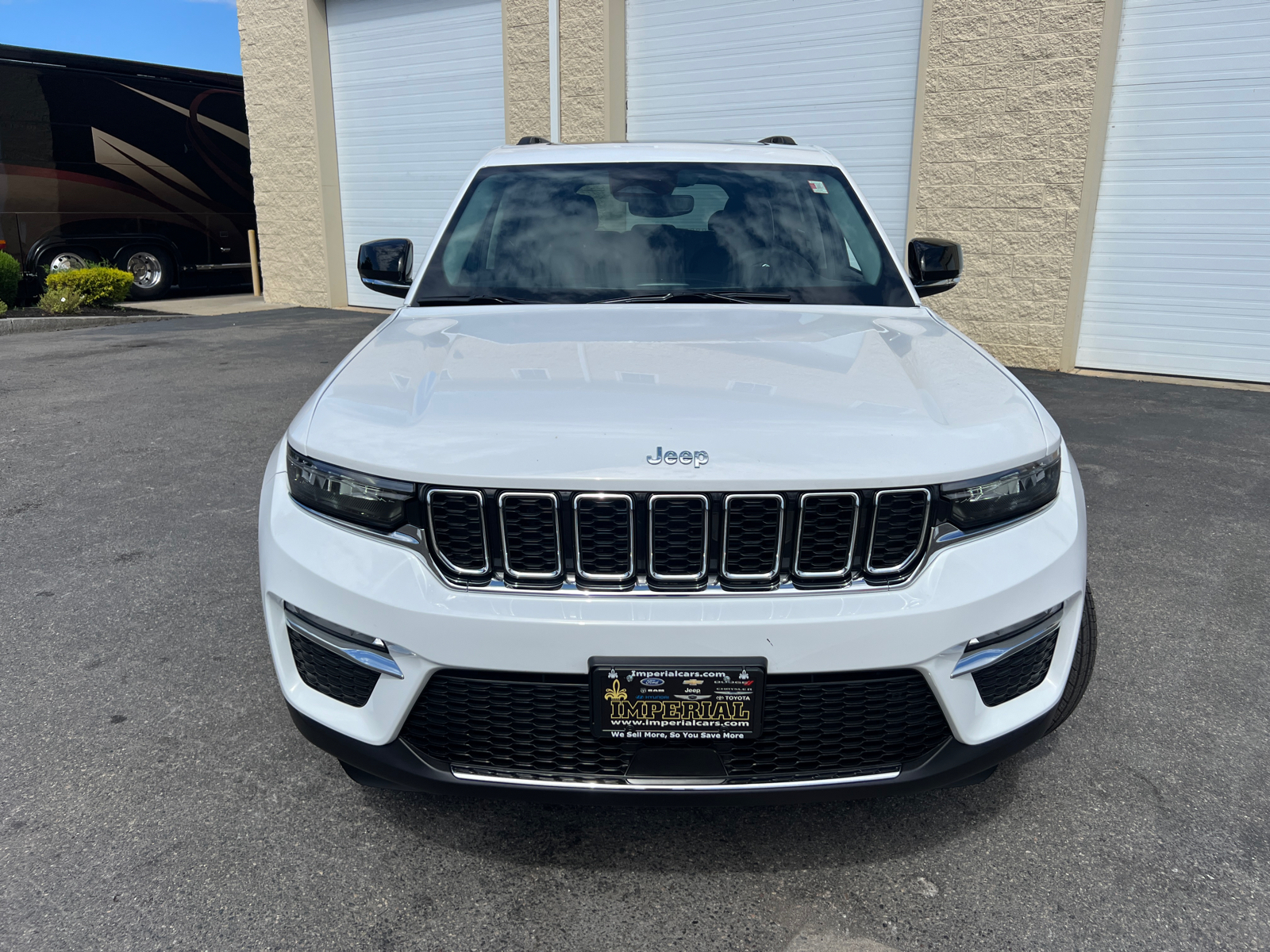 2024 Jeep Grand Cherokee  3