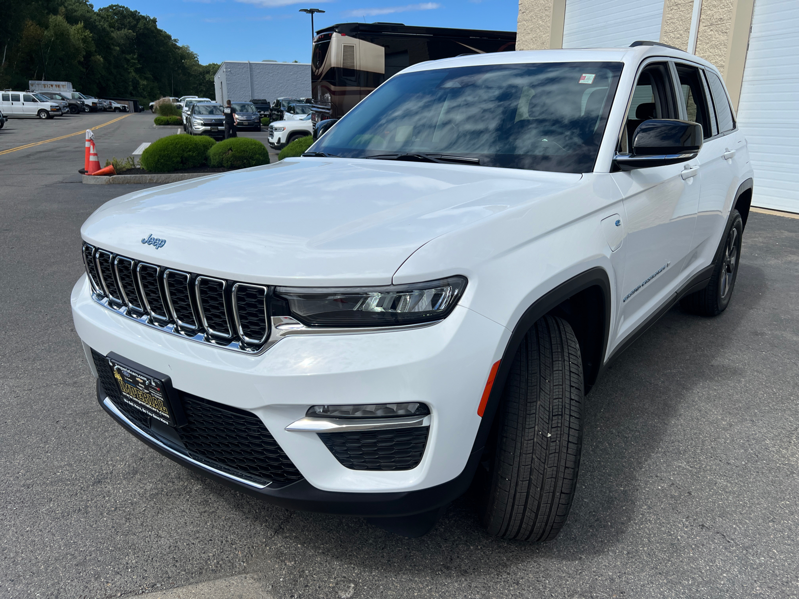 2024 Jeep Grand Cherokee  4