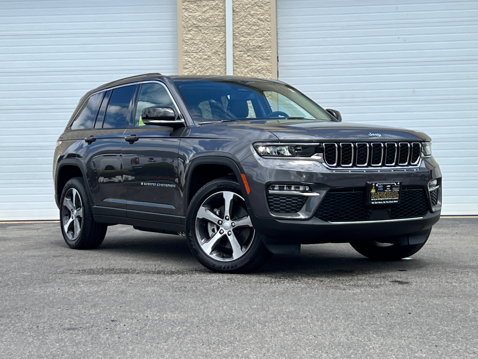 2024 Jeep Grand Cherokee  1