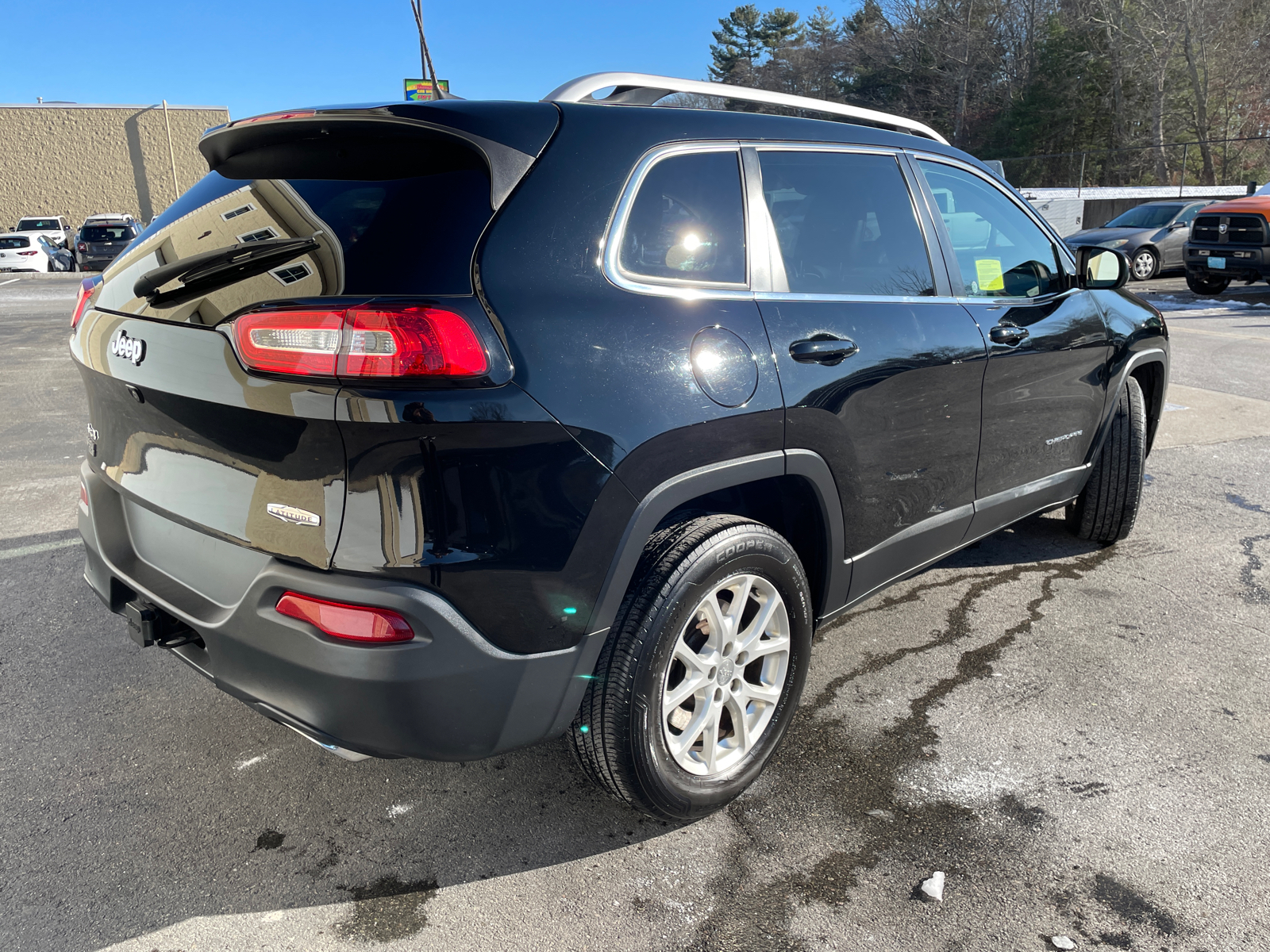 2018 Jeep Cherokee  13