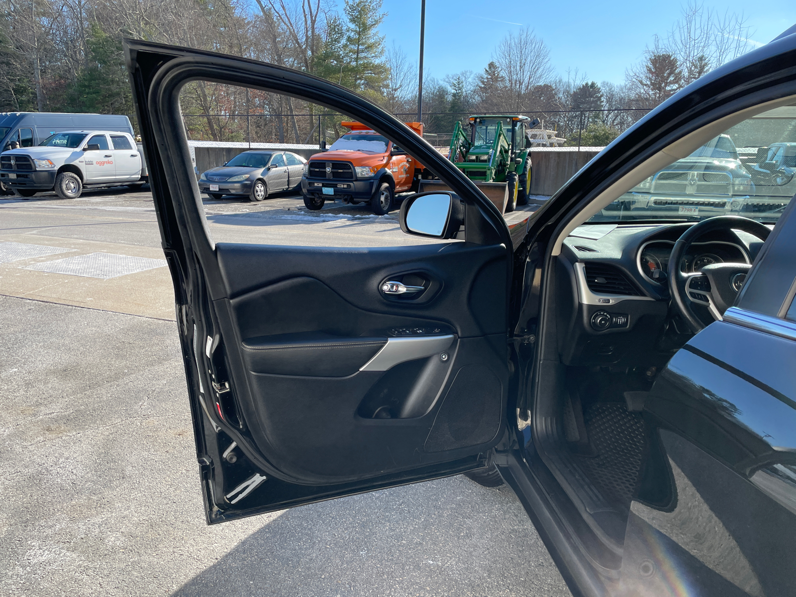 2018 Jeep Cherokee  21