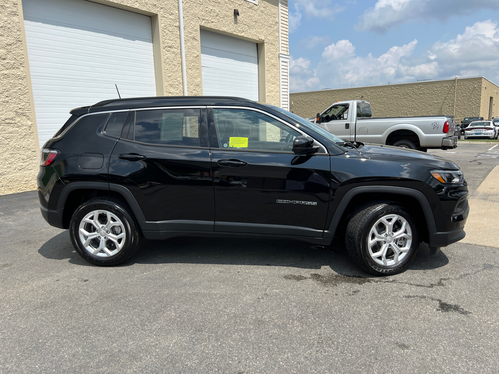 2024 Jeep Compass Latitude 11