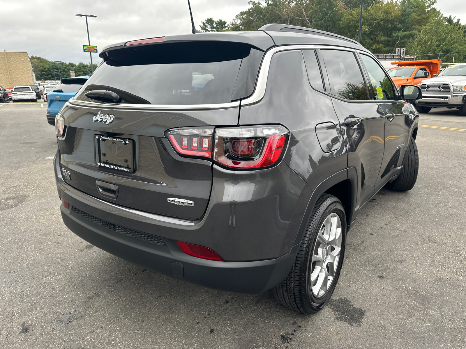 2024 Jeep Compass Latitude Lux 11