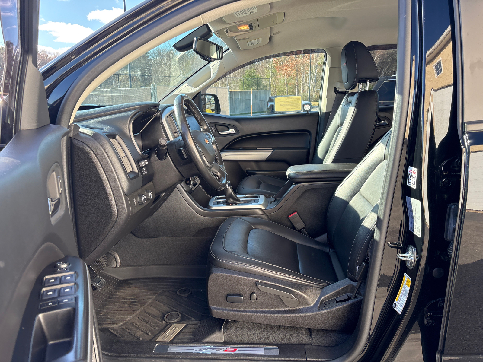 2022 Chevrolet Colorado ZR2 32