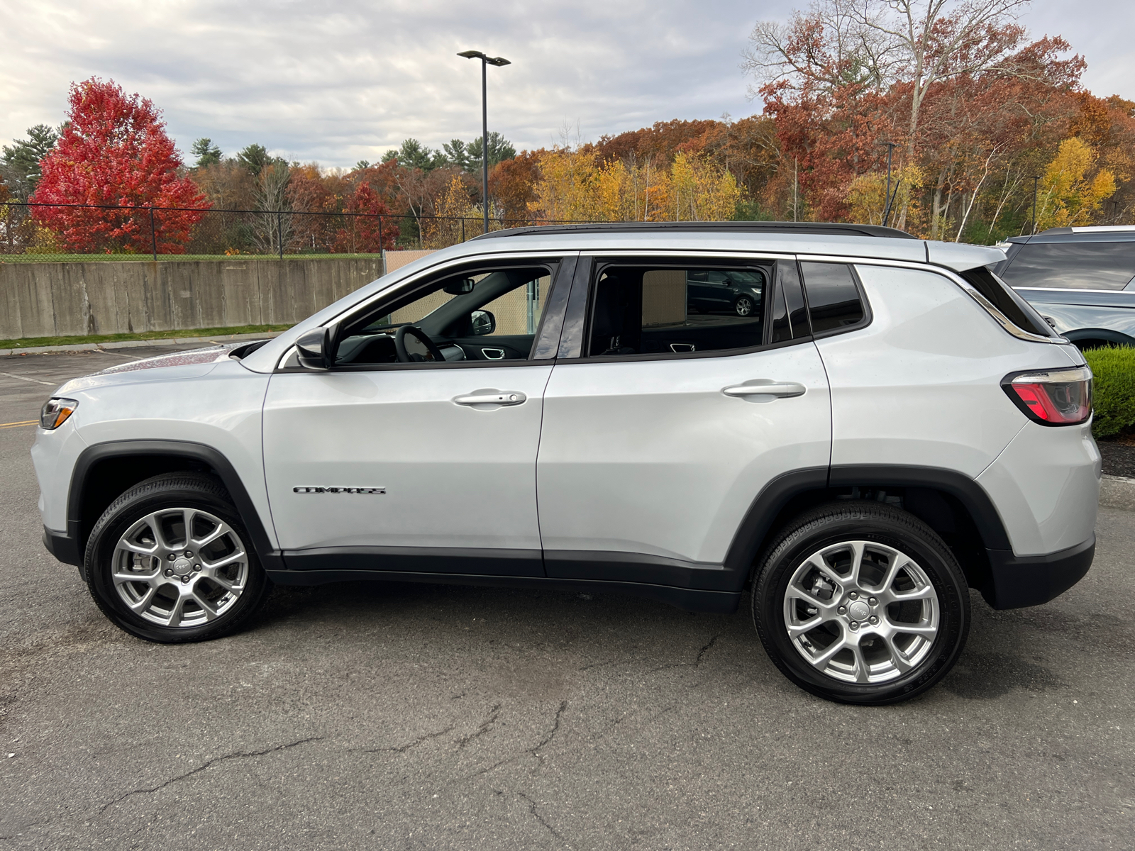 2024 Jeep Compass Latitude Lux 5