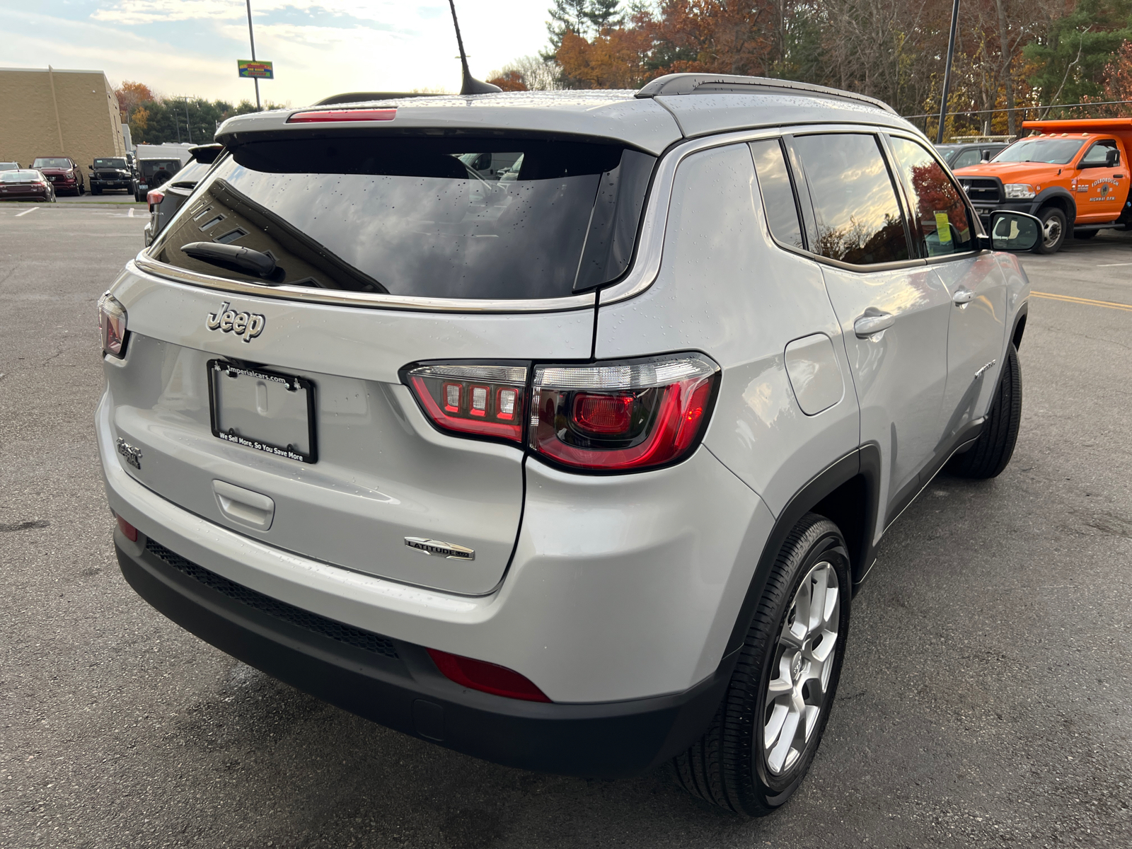 2024 Jeep Compass Latitude Lux 10